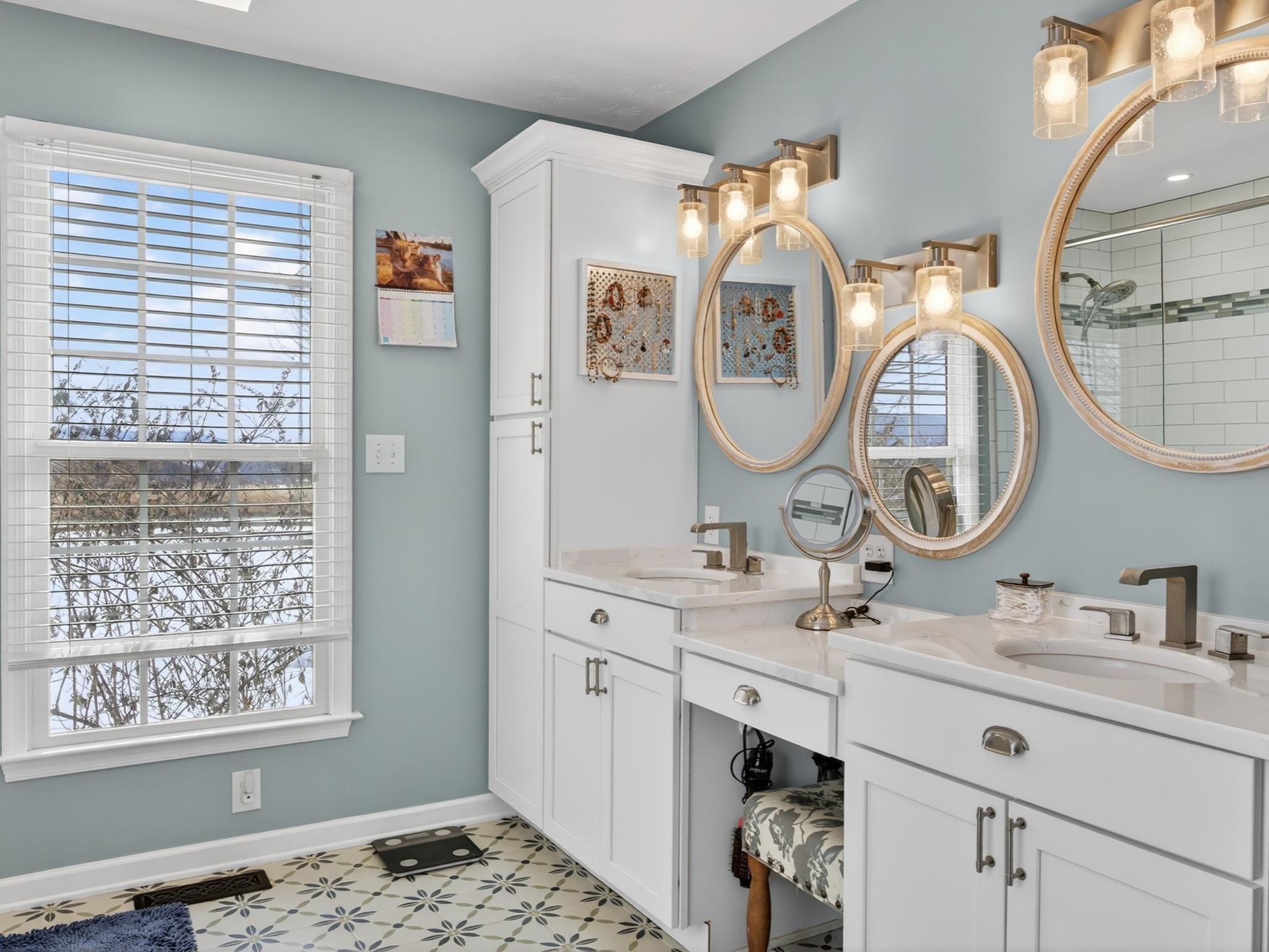 235 HOWARDSVILLE RD, STAUNTON, Virginia 24401, 5 Bedrooms Bedrooms, ,2 BathroomsBathrooms,Residential,235 HOWARDSVILLE RD,673372 MLS # 673372 235 HOWARDSVILLE RD, STAUNTON, Virginia 24401, 5 Bedrooms Bedrooms, ,2 BathroomsBathrooms,Residential,235 HOWARDSVILLE RD,673372 MLS # 673372