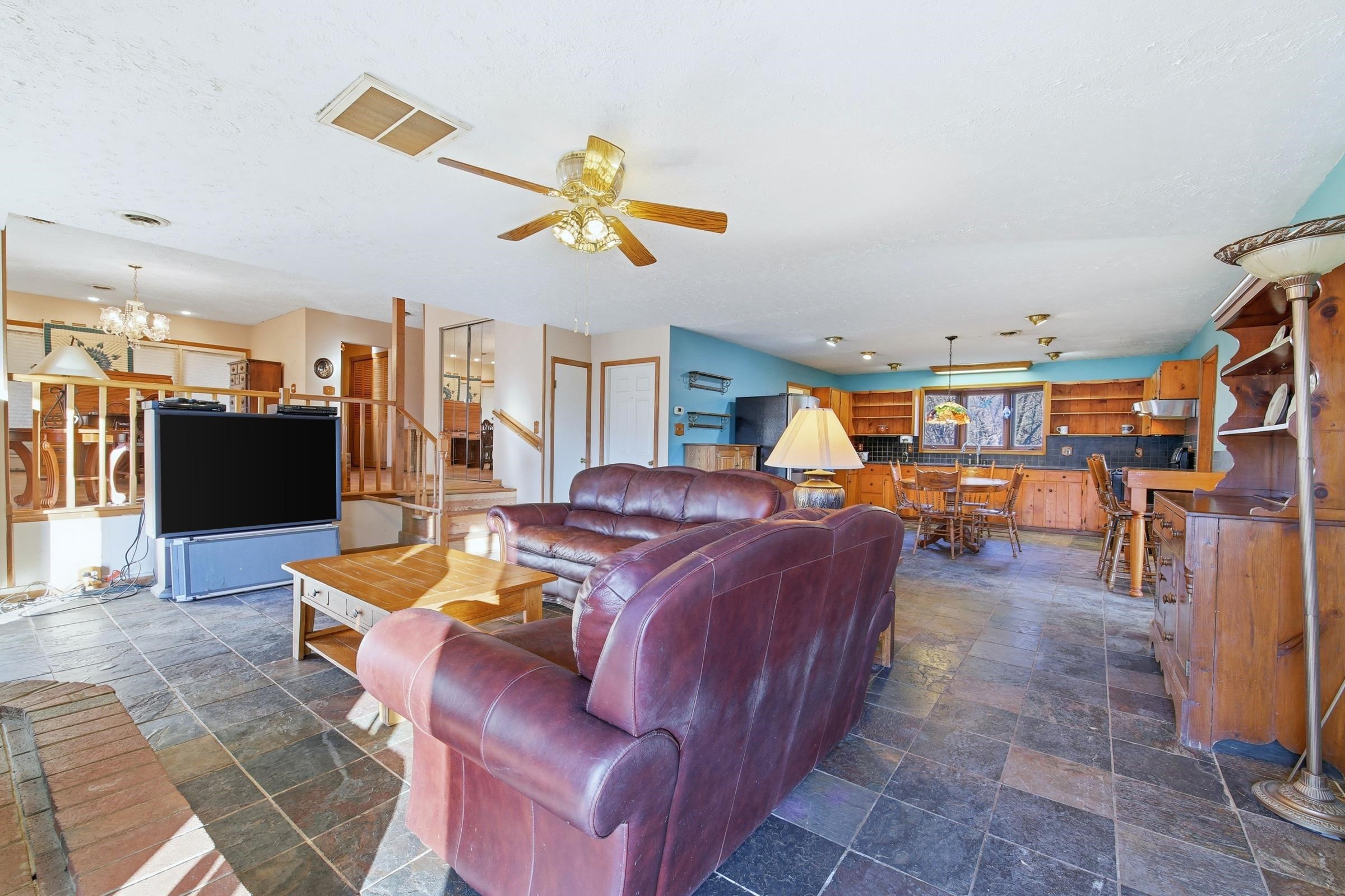 455 WOODSIDE DR, RILEYVILLE, Virginia 22650, 4 Bedrooms Bedrooms, ,3 BathroomsBathrooms,Residential,455 WOODSIDE DR,673378 MLS # 673378