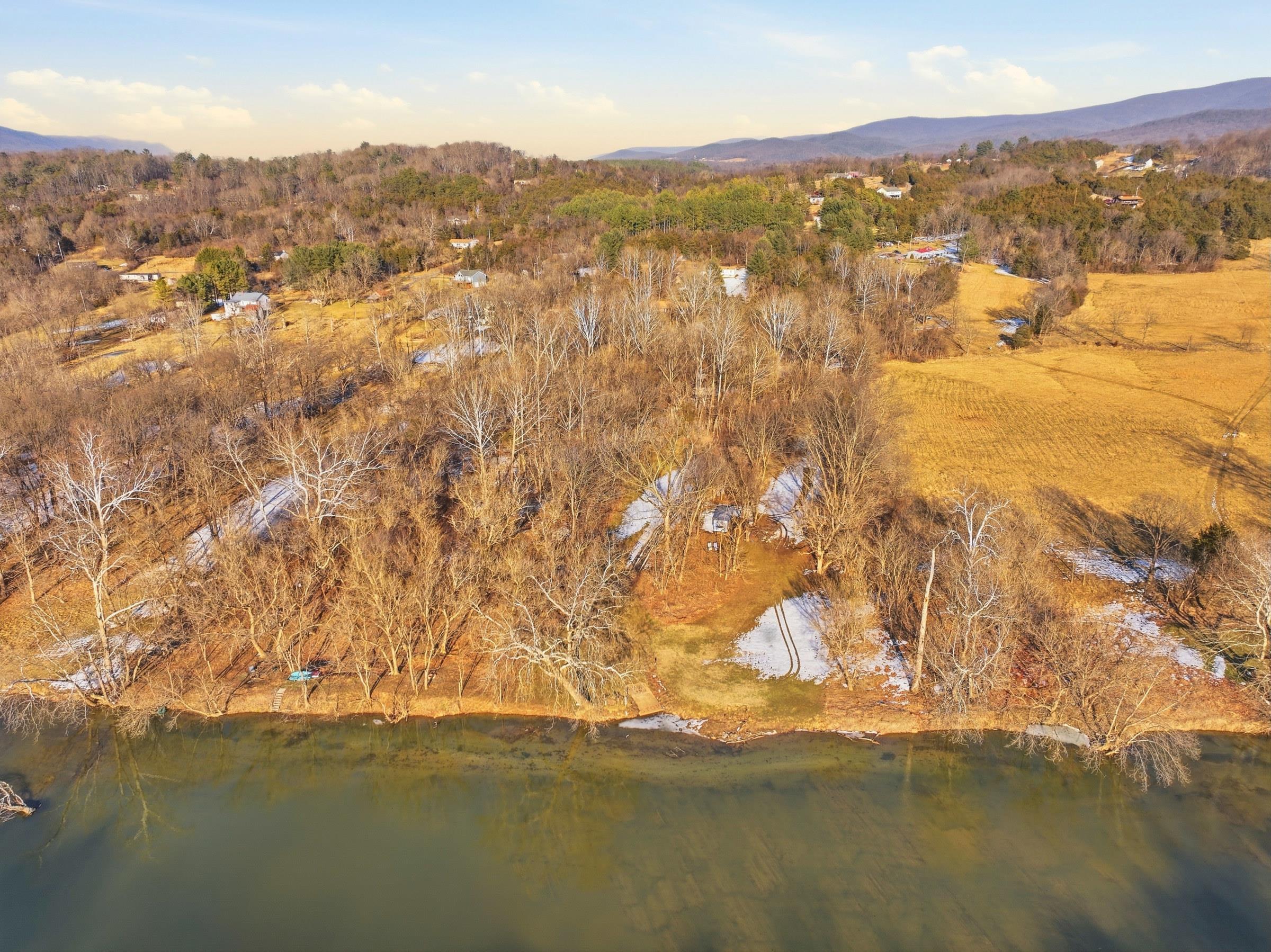 455 WOODSIDE DR, RILEYVILLE, Virginia 22650, 4 Bedrooms Bedrooms, ,3 BathroomsBathrooms,Residential,455 WOODSIDE DR,673378 MLS # 673378