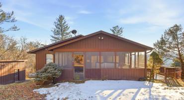 455 WOODSIDE DR, RILEYVILLE, Virginia 22650, 4 Bedrooms Bedrooms, ,3 BathroomsBathrooms,Residential,455 WOODSIDE DR,673378 MLS # 673378