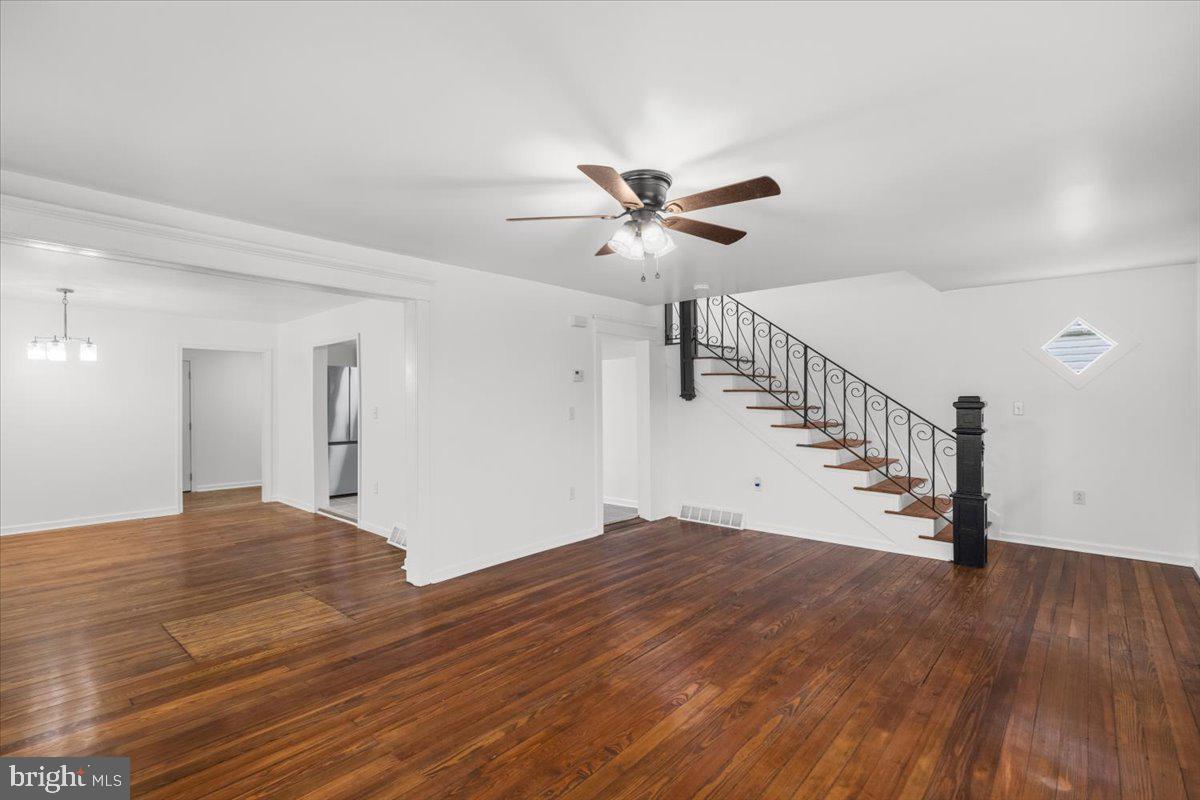 1025 S LOUDOUN ST, WINCHESTER, Virginia 22601, 3 Bedrooms Bedrooms, ,2 BathroomsBathrooms,Residential,For sale,1025 S LOUDOUN ST,VAWI2009836 MLS # VAWI2009836