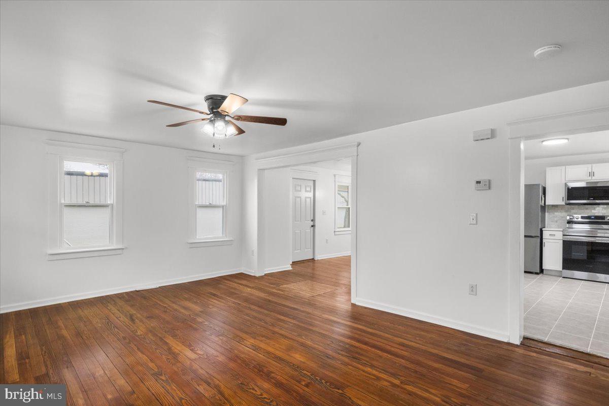 1025 S LOUDOUN ST, WINCHESTER, Virginia 22601, 3 Bedrooms Bedrooms, ,2 BathroomsBathrooms,Residential,For sale,1025 S LOUDOUN ST,VAWI2009836 MLS # VAWI2009836