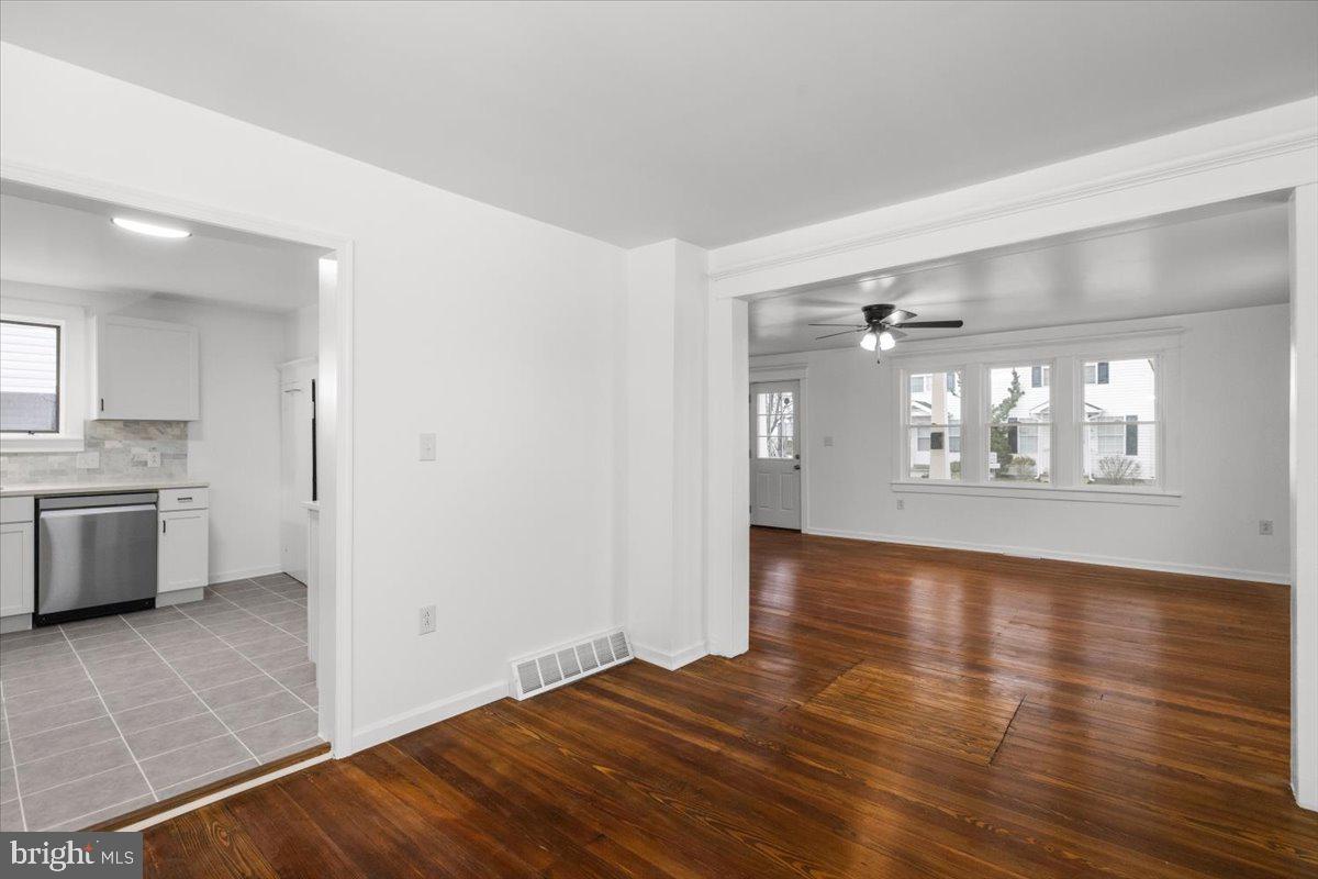 1025 S LOUDOUN ST, WINCHESTER, Virginia 22601, 3 Bedrooms Bedrooms, ,2 BathroomsBathrooms,Residential,For sale,1025 S LOUDOUN ST,VAWI2009836 MLS # VAWI2009836