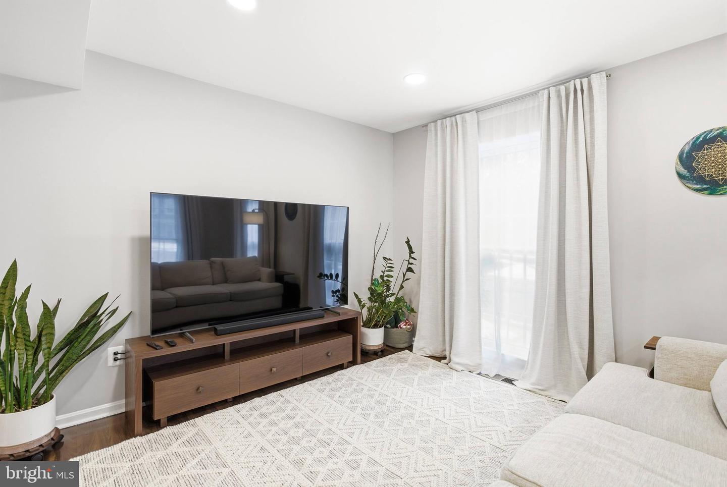 3865 WILCOXSON DR, FAIRFAX, Virginia 22031, 3 Bedrooms Bedrooms, ,3 BathroomsBathrooms,Residential,For sale,3865 WILCOXSON DR,VAFC2007706 MLS # VAFC2007706