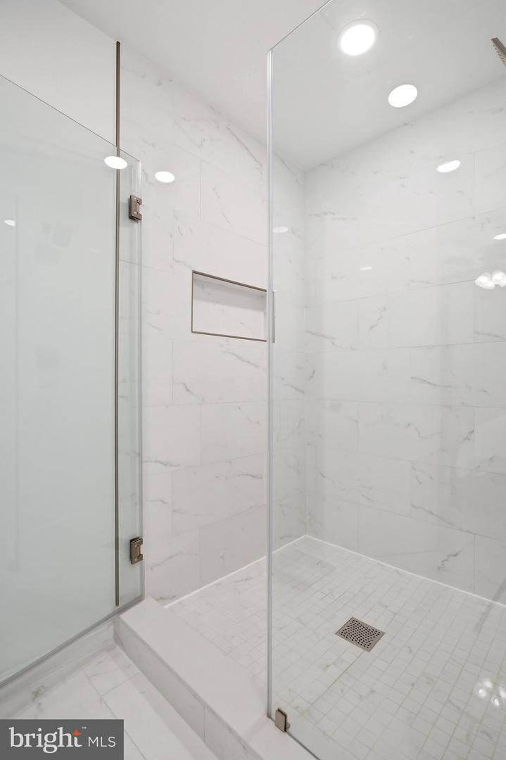 3865 WILCOXSON DR, FAIRFAX, Virginia 22031, 3 Bedrooms Bedrooms, ,3 BathroomsBathrooms,Residential,For sale,3865 WILCOXSON DR,VAFC2007706 MLS # VAFC2007706