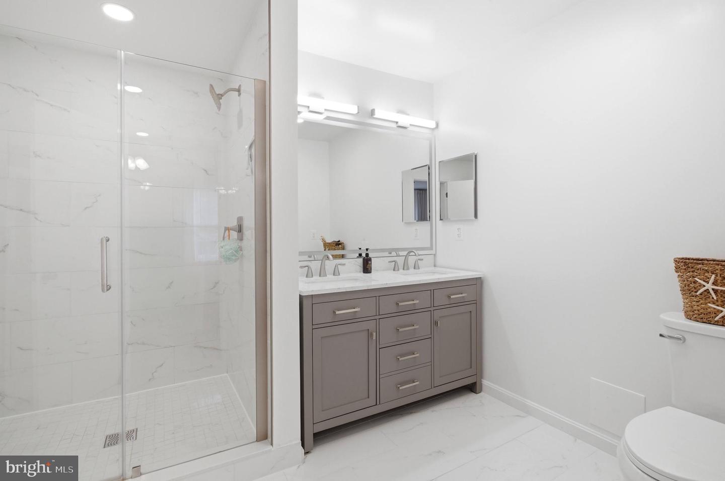 3865 WILCOXSON DR, FAIRFAX, Virginia 22031, 3 Bedrooms Bedrooms, ,3 BathroomsBathrooms,Residential,For sale,3865 WILCOXSON DR,VAFC2007706 MLS # VAFC2007706