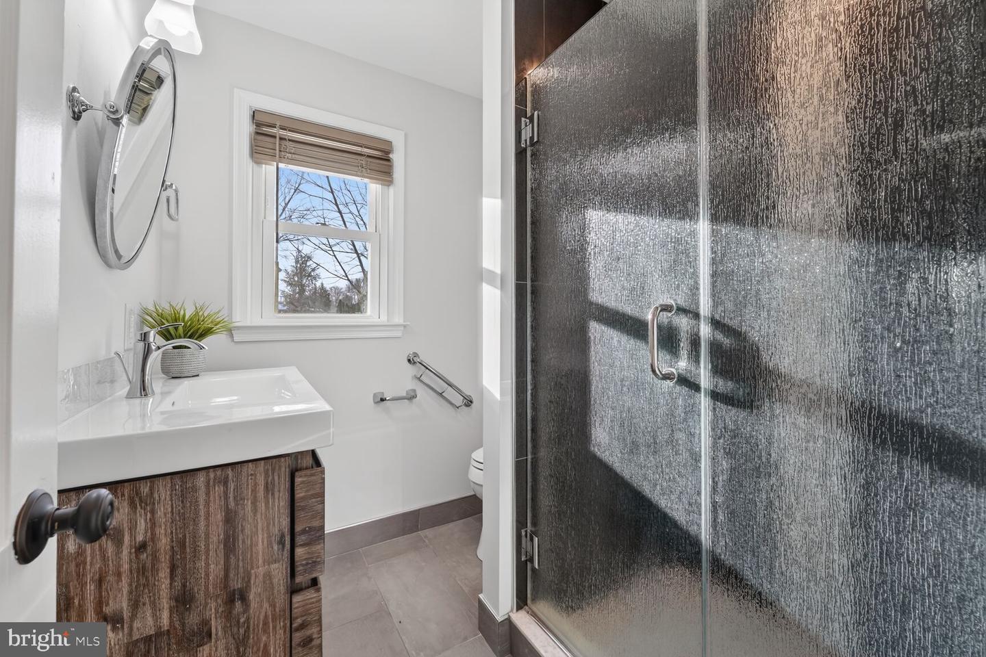 7915 FAIRFAX RD, ALEXANDRIA, Virginia 22308, 3 Bedrooms Bedrooms, ,2 BathroomsBathrooms,Residential,For sale,7915 FAIRFAX RD,VAFX2287282 MLS # VAFX2287282