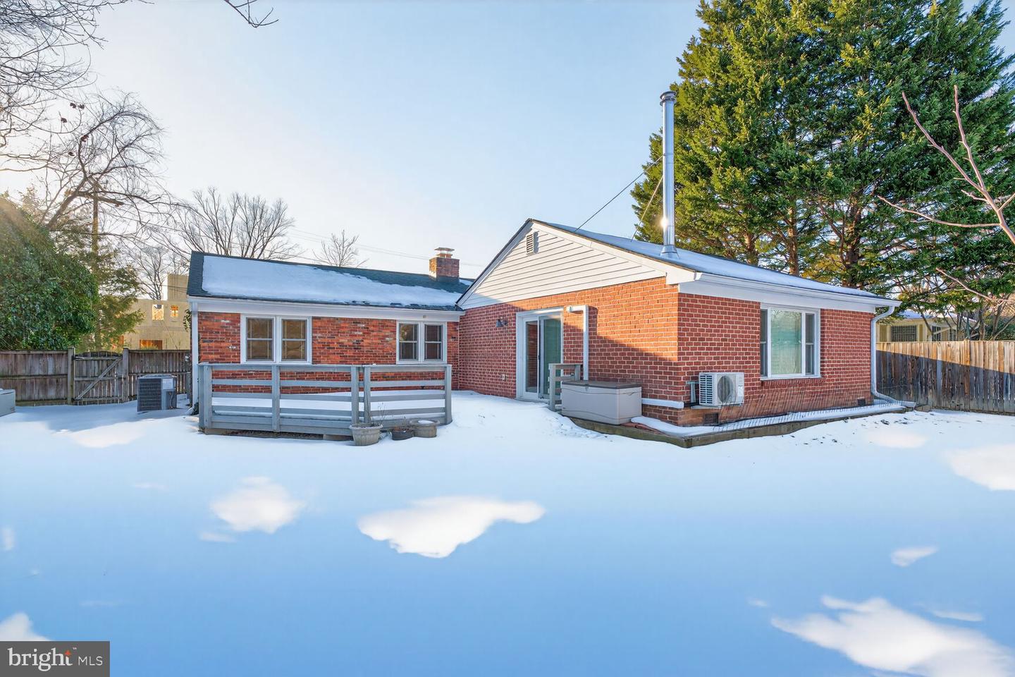 7915 FAIRFAX RD, ALEXANDRIA, Virginia 22308, 3 Bedrooms Bedrooms, ,2 BathroomsBathrooms,Residential,For sale,7915 FAIRFAX RD,VAFX2287282 MLS # VAFX2287282