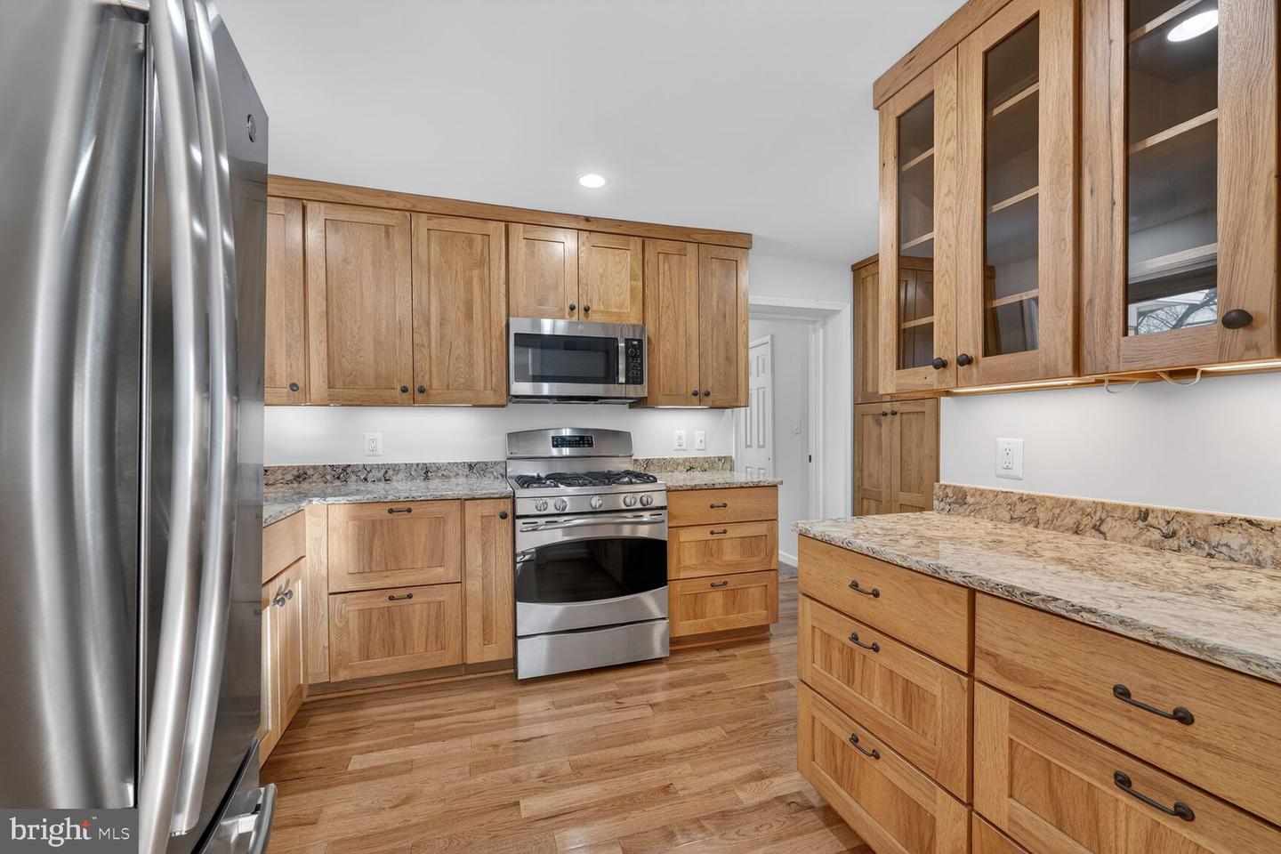 7915 FAIRFAX RD, ALEXANDRIA, Virginia 22308, 3 Bedrooms Bedrooms, ,2 BathroomsBathrooms,Residential,For sale,7915 FAIRFAX RD,VAFX2287282 MLS # VAFX2287282