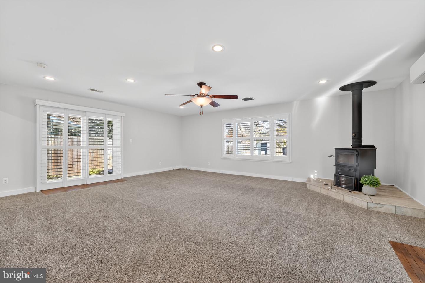 7915 FAIRFAX RD, ALEXANDRIA, Virginia 22308, 3 Bedrooms Bedrooms, ,2 BathroomsBathrooms,Residential,For sale,7915 FAIRFAX RD,VAFX2287282 MLS # VAFX2287282