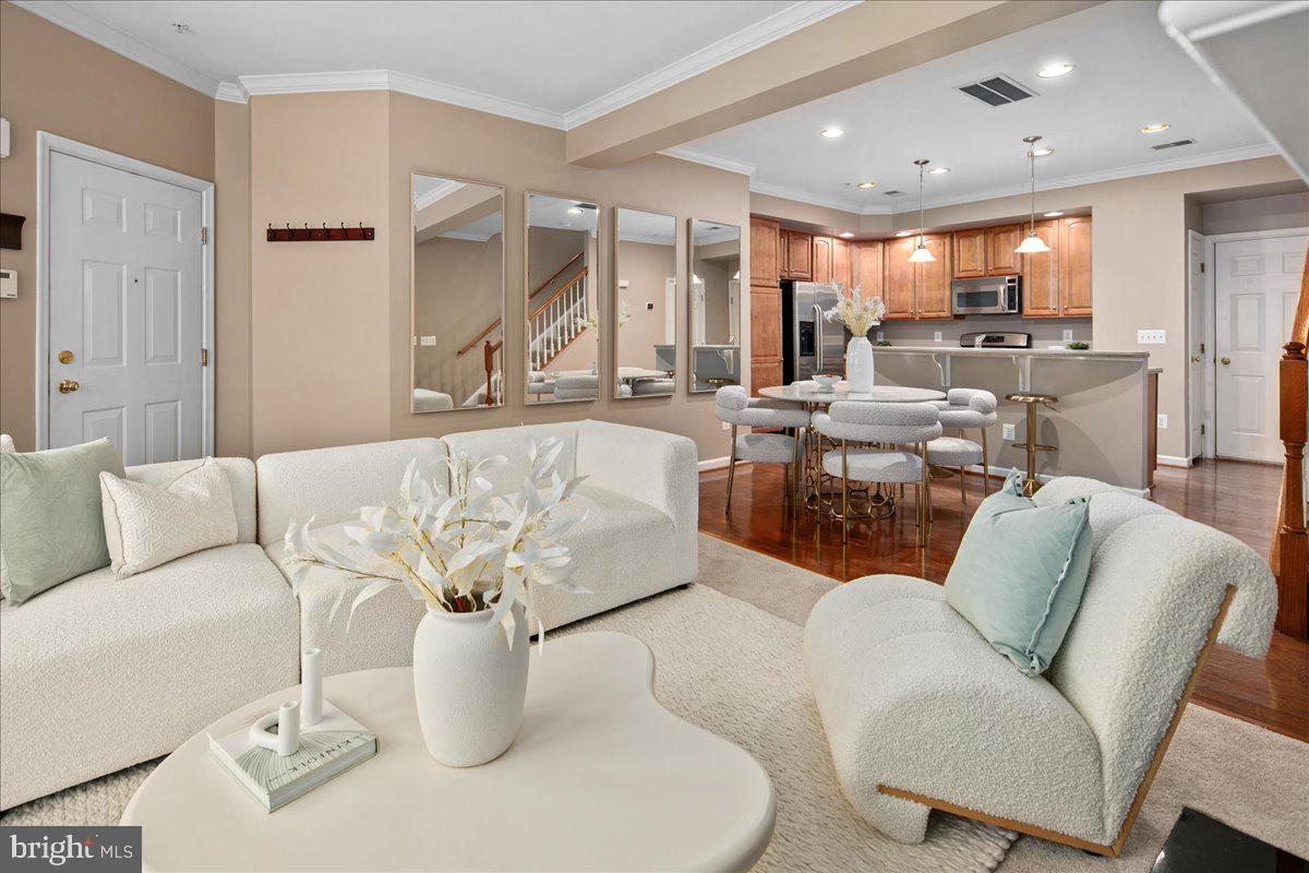 41882 INSPIRATION TER, ALDIE, Virginia 20105, 3 Bedrooms Bedrooms, ,2 BathroomsBathrooms,Residential,For sale,41882 INSPIRATION TER,VALO2114604 MLS # VALO2114604