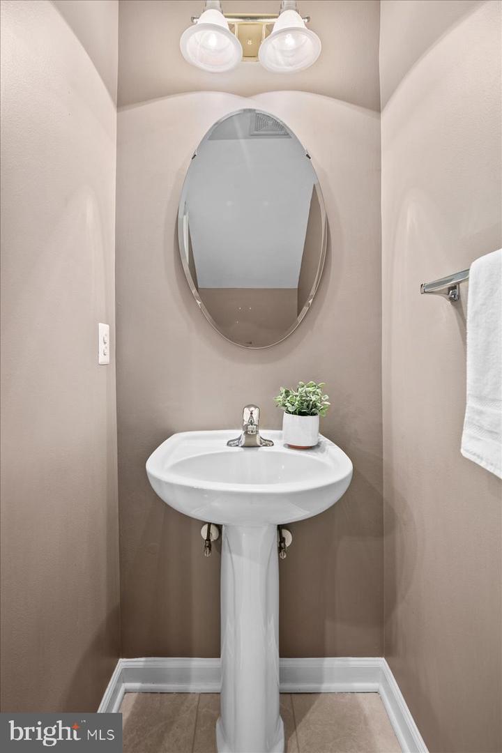 41882 INSPIRATION TER, ALDIE, Virginia 20105, 3 Bedrooms Bedrooms, ,2 BathroomsBathrooms,Residential,For sale,41882 INSPIRATION TER,VALO2114604 MLS # VALO2114604