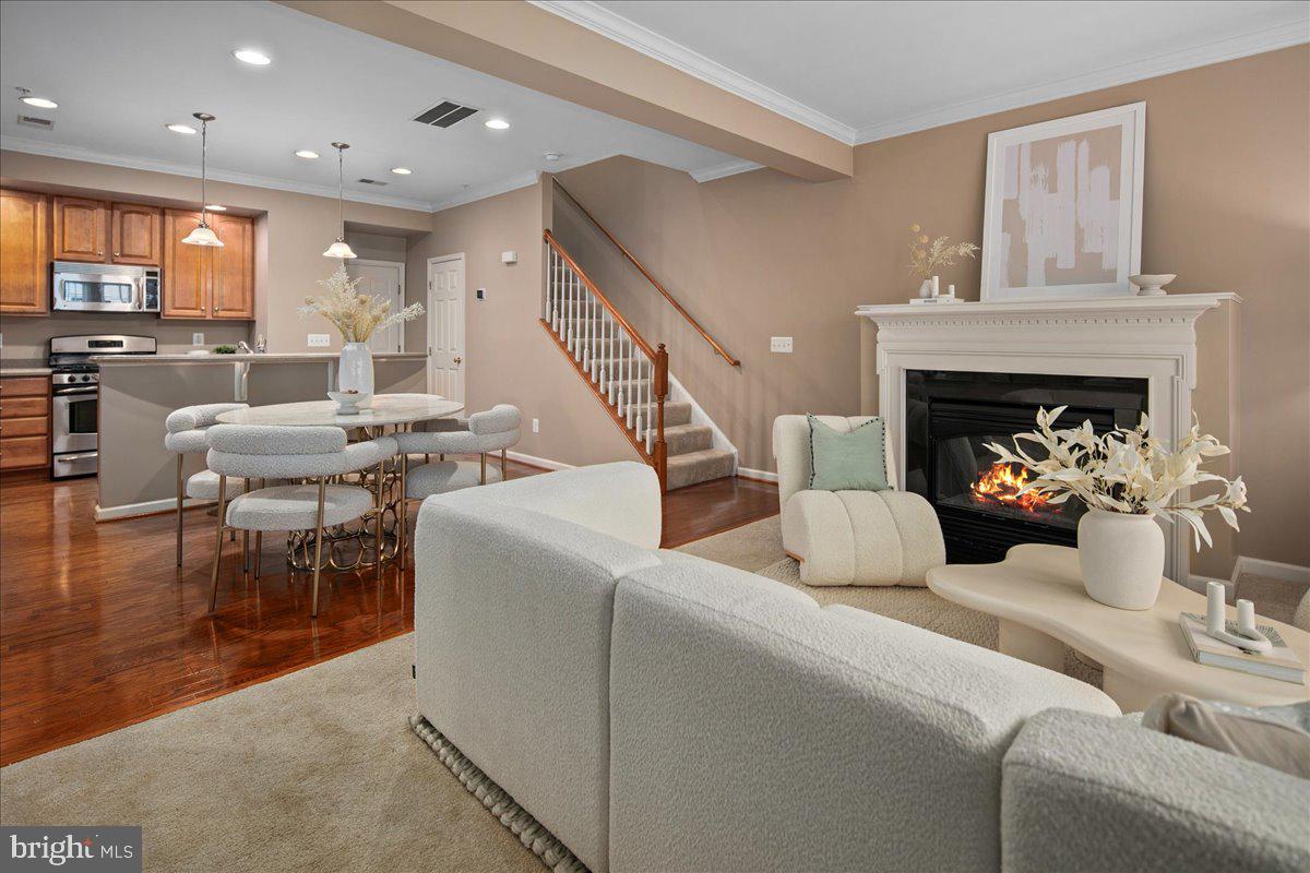 41882 INSPIRATION TER, ALDIE, Virginia 20105, 3 Bedrooms Bedrooms, ,2 BathroomsBathrooms,Residential,For sale,41882 INSPIRATION TER,VALO2114604 MLS # VALO2114604