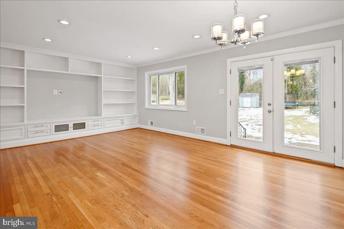 8711 MILLBROOK PL, ALEXANDRIA, Virginia 22309, 5 Bedrooms Bedrooms, ,3 BathroomsBathrooms,Residential,For sale,8711 MILLBROOK PL,VAFX2287698 MLS # VAFX2287698