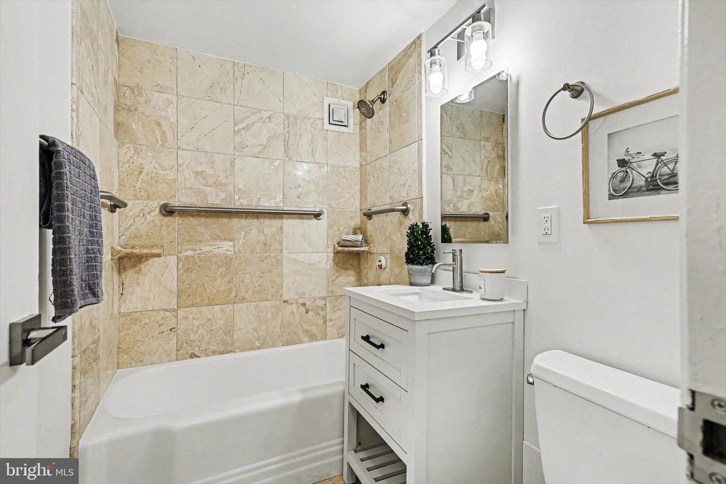 4740 CONNECTICUT AVE NW #614, WASHINGTON, District Of Columbia 20008, 1 Bedroom Bedrooms, ,1 BathroomBathrooms,Residential,For sale,4740 CONNECTICUT AVE NW #614,DCDC2243590 MLS # DCDC2243590