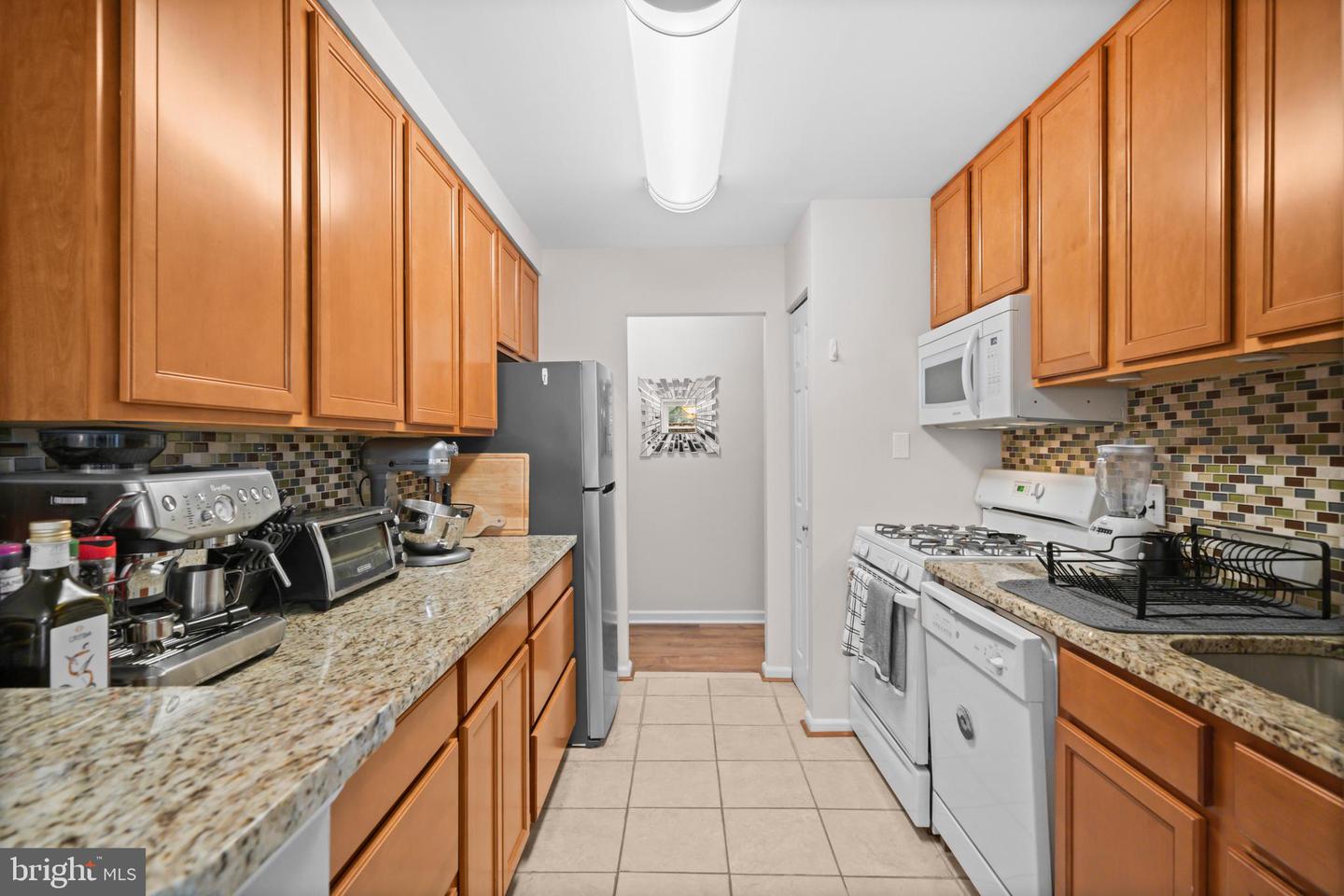 1914 WILSON LN #T2, MCLEAN, Virginia 22102, 2 Bedrooms Bedrooms, ,1 BathroomBathrooms,Residential,For sale,1914 WILSON LN #T2,VAFX2288042 MLS # VAFX2288042