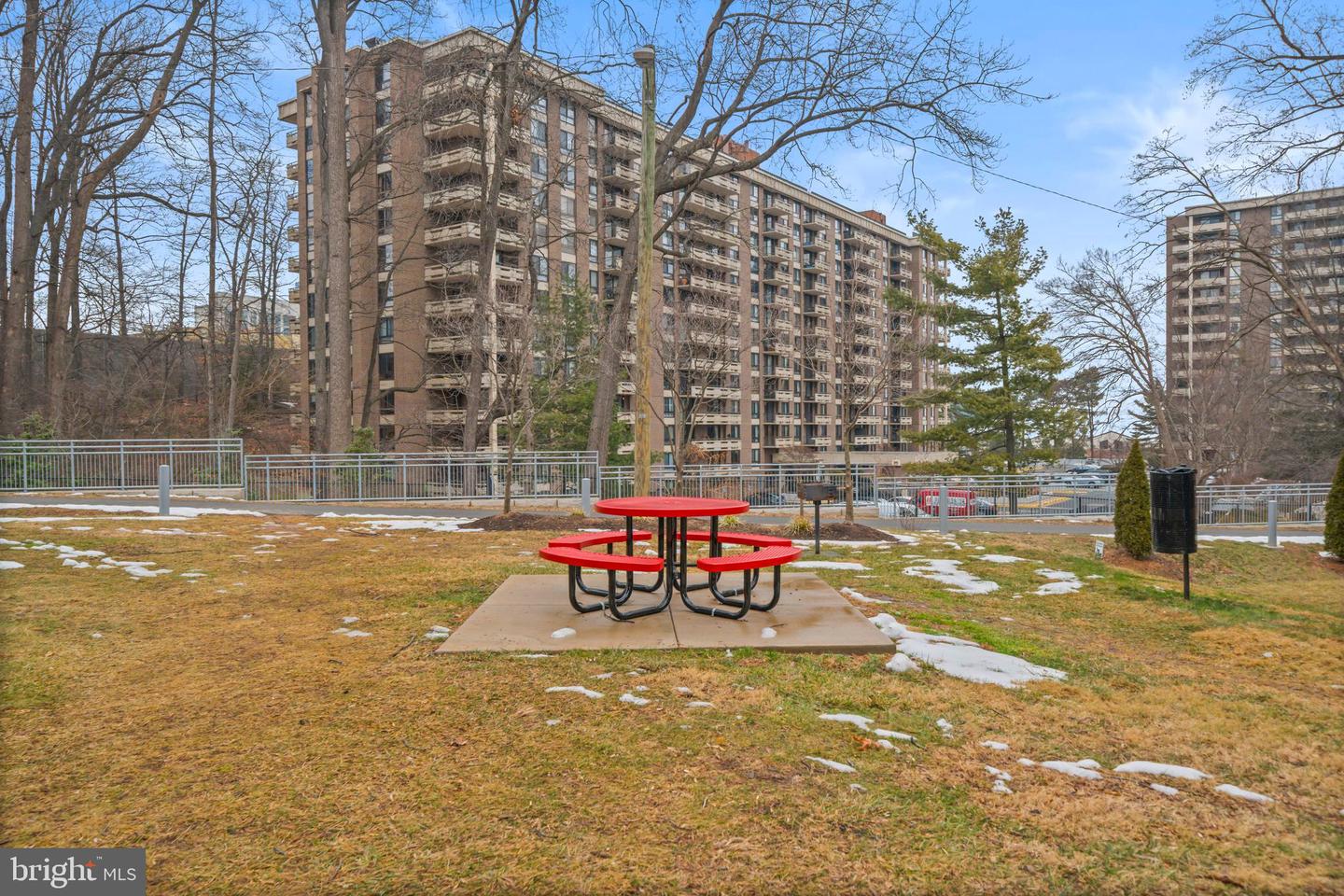 1914 WILSON LN #T2, MCLEAN, Virginia 22102, 2 Bedrooms Bedrooms, ,1 BathroomBathrooms,Residential,For sale,1914 WILSON LN #T2,VAFX2288042 MLS # VAFX2288042