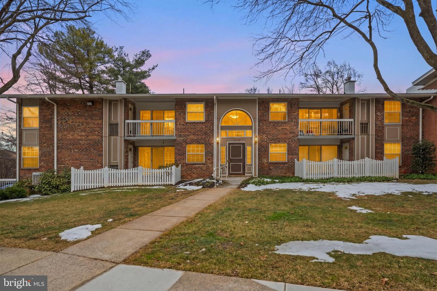 1914 WILSON LN #T2, MCLEAN, Virginia 22102, 2 Bedrooms Bedrooms, ,1 BathroomBathrooms,Residential,For sale,1914 WILSON LN #T2,VAFX2288042 MLS # VAFX2288042