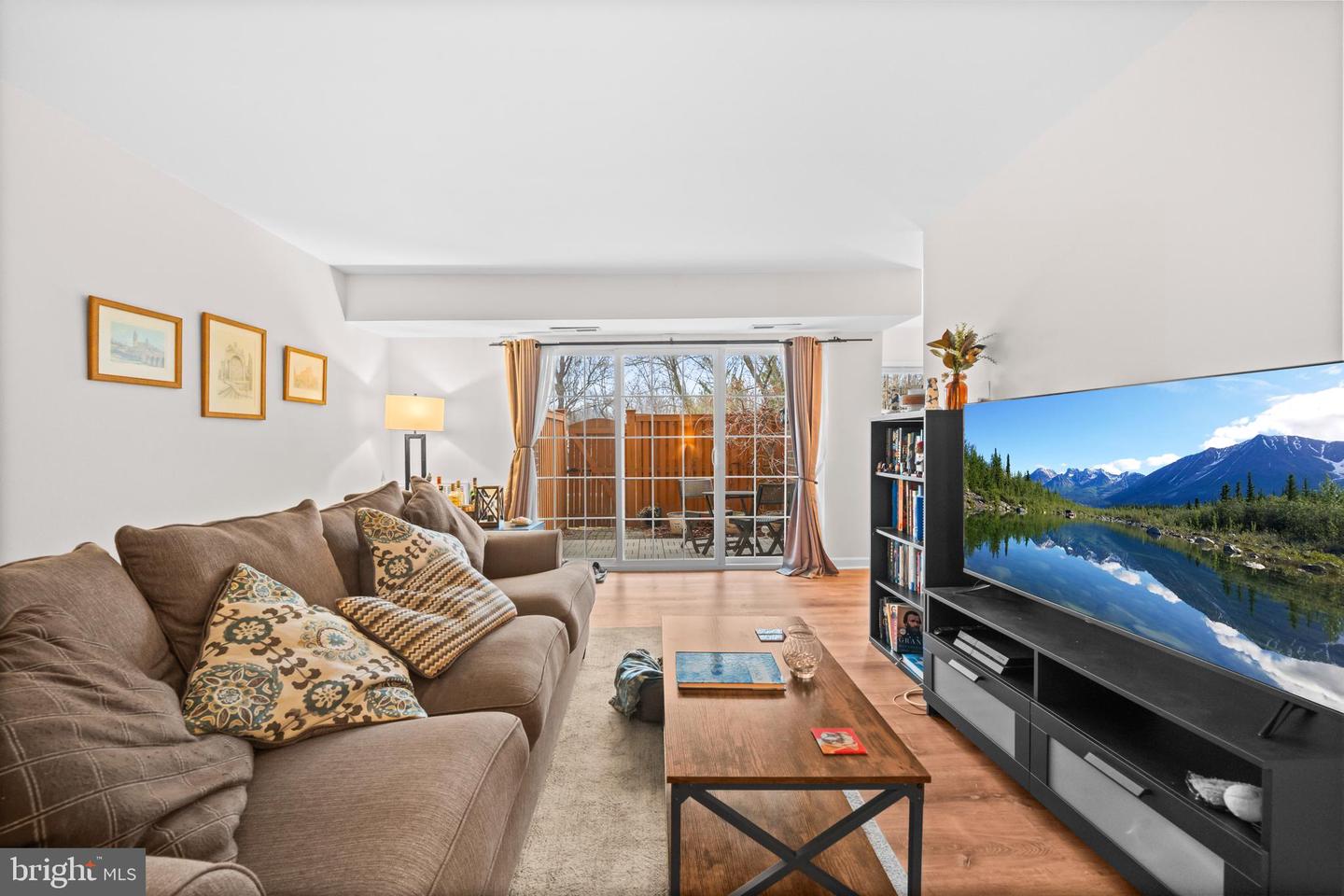 1914 WILSON LN #T2, MCLEAN, Virginia 22102, 2 Bedrooms Bedrooms, ,1 BathroomBathrooms,Residential,For sale,1914 WILSON LN #T2,VAFX2288042 MLS # VAFX2288042