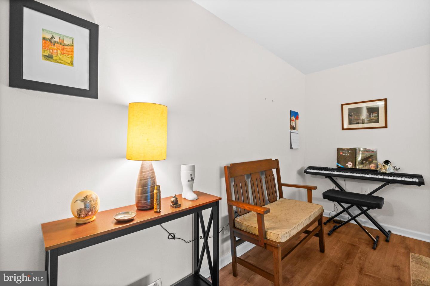 1914 WILSON LN #T2, MCLEAN, Virginia 22102, 2 Bedrooms Bedrooms, ,1 BathroomBathrooms,Residential,For sale,1914 WILSON LN #T2,VAFX2288042 MLS # VAFX2288042