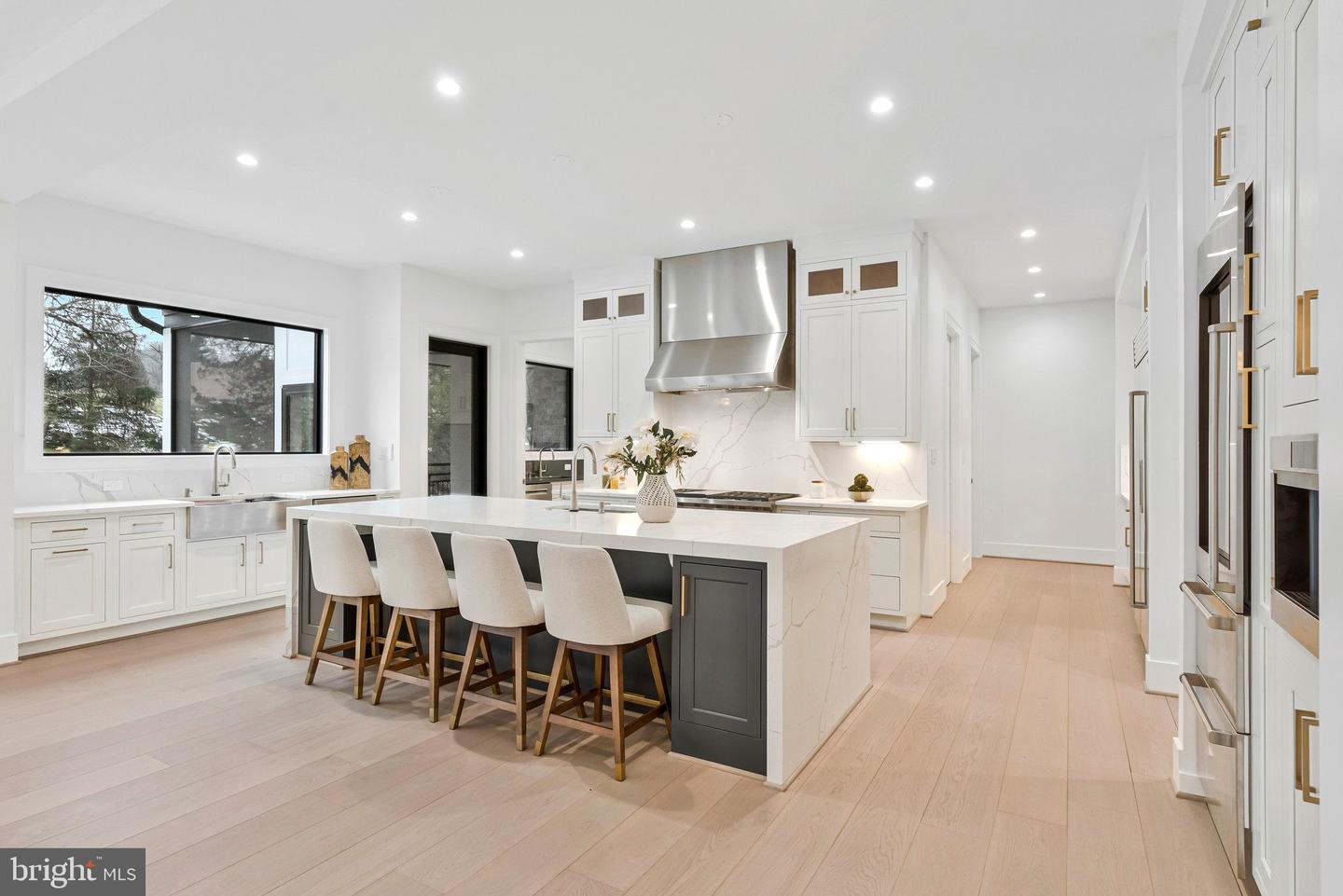 942 DEAD RUN DR, MCLEAN, Virginia 22101, 7 Bedrooms Bedrooms, ,9 BathroomsBathrooms,Residential,For sale,942 DEAD RUN DR,VAFX2288082 MLS # VAFX2288082