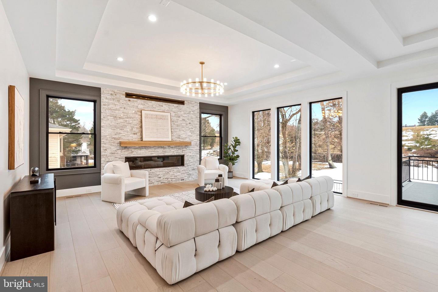 942 DEAD RUN DR, MCLEAN, Virginia 22101, 7 Bedrooms Bedrooms, ,9 BathroomsBathrooms,Residential,For sale,942 DEAD RUN DR,VAFX2288082 MLS # VAFX2288082