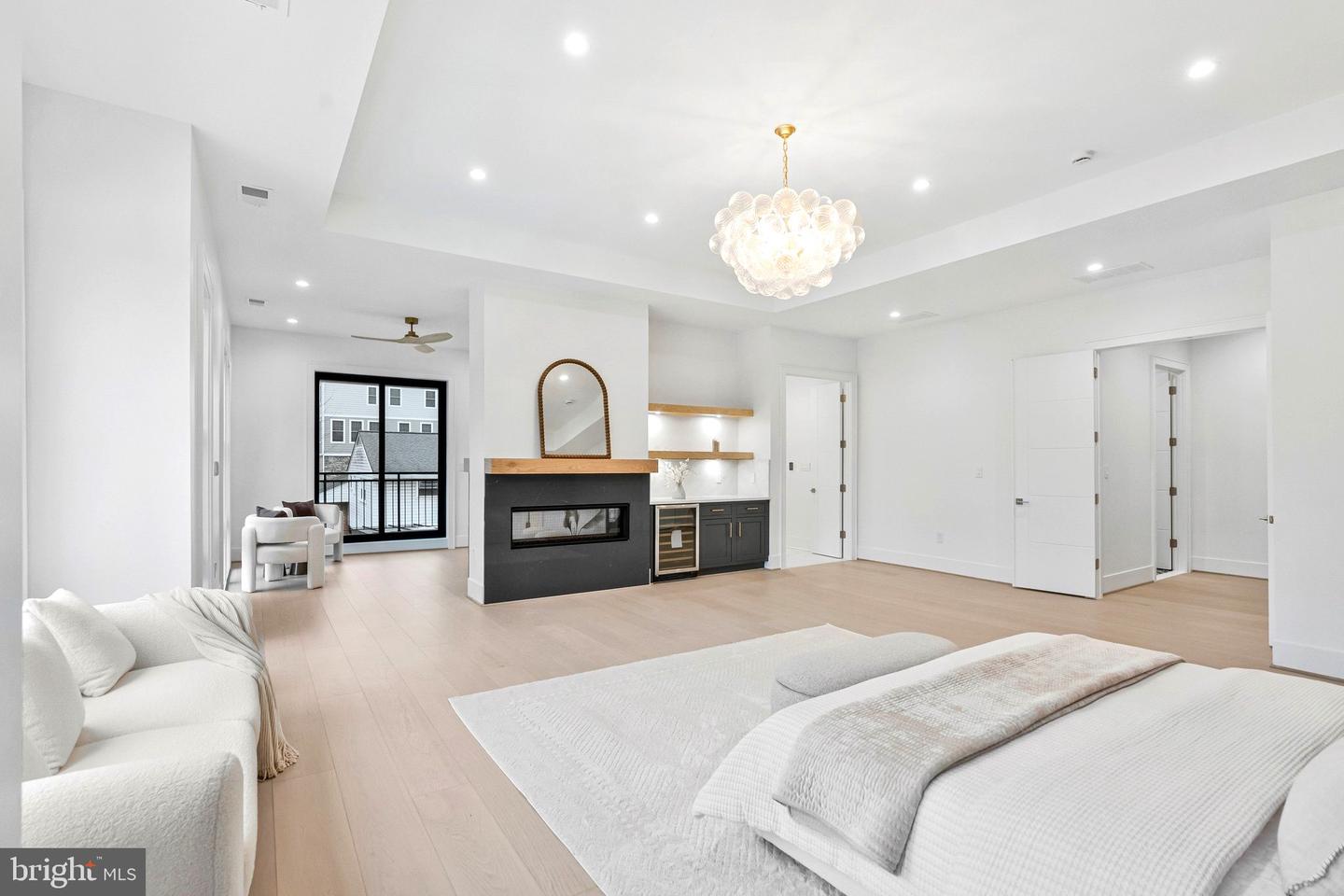 942 DEAD RUN DR, MCLEAN, Virginia 22101, 7 Bedrooms Bedrooms, ,9 BathroomsBathrooms,Residential,For sale,942 DEAD RUN DR,VAFX2288082 MLS # VAFX2288082