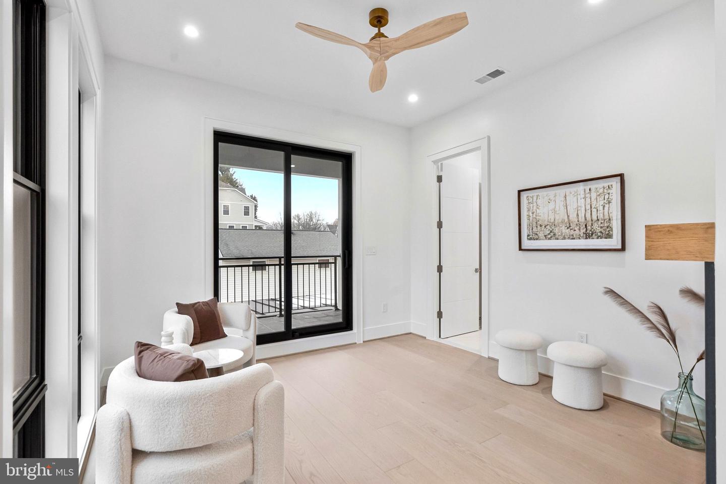 942 DEAD RUN DR, MCLEAN, Virginia 22101, 7 Bedrooms Bedrooms, ,9 BathroomsBathrooms,Residential,For sale,942 DEAD RUN DR,VAFX2288082 MLS # VAFX2288082