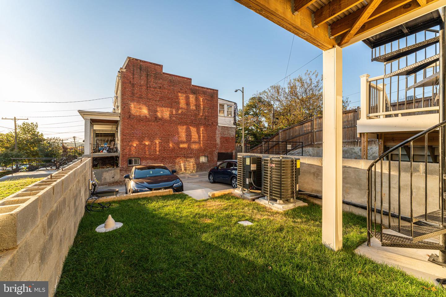 4202 3RD ST NW, WASHINGTON, District Of Columbia 20011, 6 Bedrooms Bedrooms, ,4 BathroomsBathrooms,Residential,For sale,4202 3RD ST NW,DCDC2244366 MLS # DCDC2244366