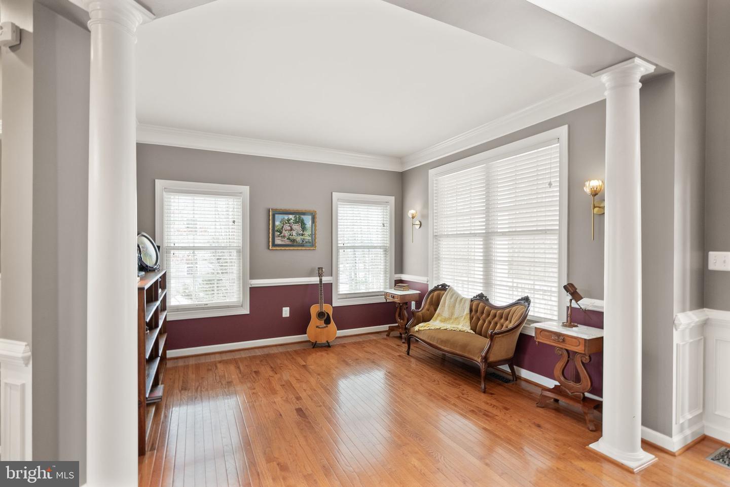 75 REGAL LN, FREDERICKSBURG, Virginia 22406, 4 Bedrooms Bedrooms, ,3 BathroomsBathrooms,Residential,For sale,75 REGAL LN,VAST2045766 MLS # VAST2045766