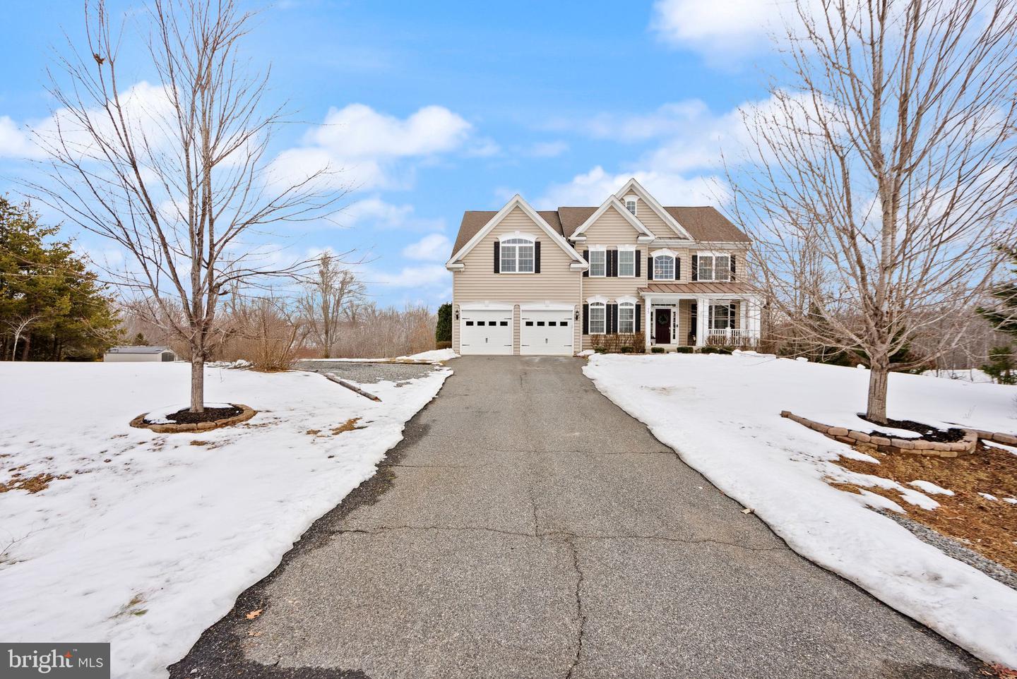 75 REGAL LN, FREDERICKSBURG, Virginia 22406, 4 Bedrooms Bedrooms, ,3 BathroomsBathrooms,Residential,For sale,75 REGAL LN,VAST2045766 MLS # VAST2045766