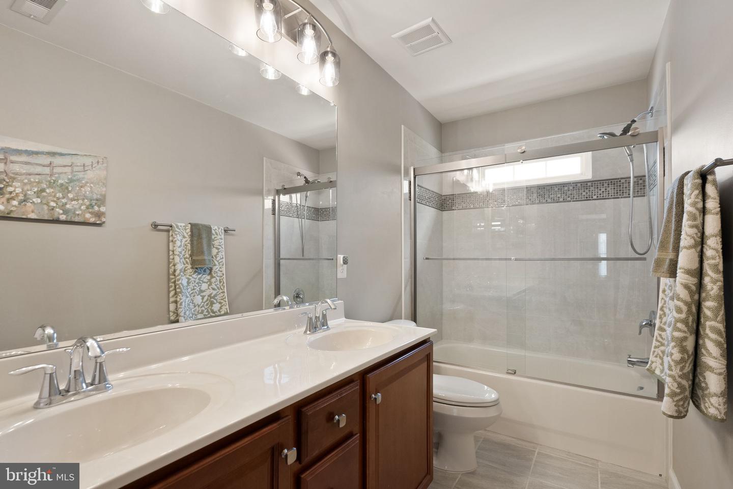 75 REGAL LN, FREDERICKSBURG, Virginia 22406, 4 Bedrooms Bedrooms, ,3 BathroomsBathrooms,Residential,For sale,75 REGAL LN,VAST2045766 MLS # VAST2045766