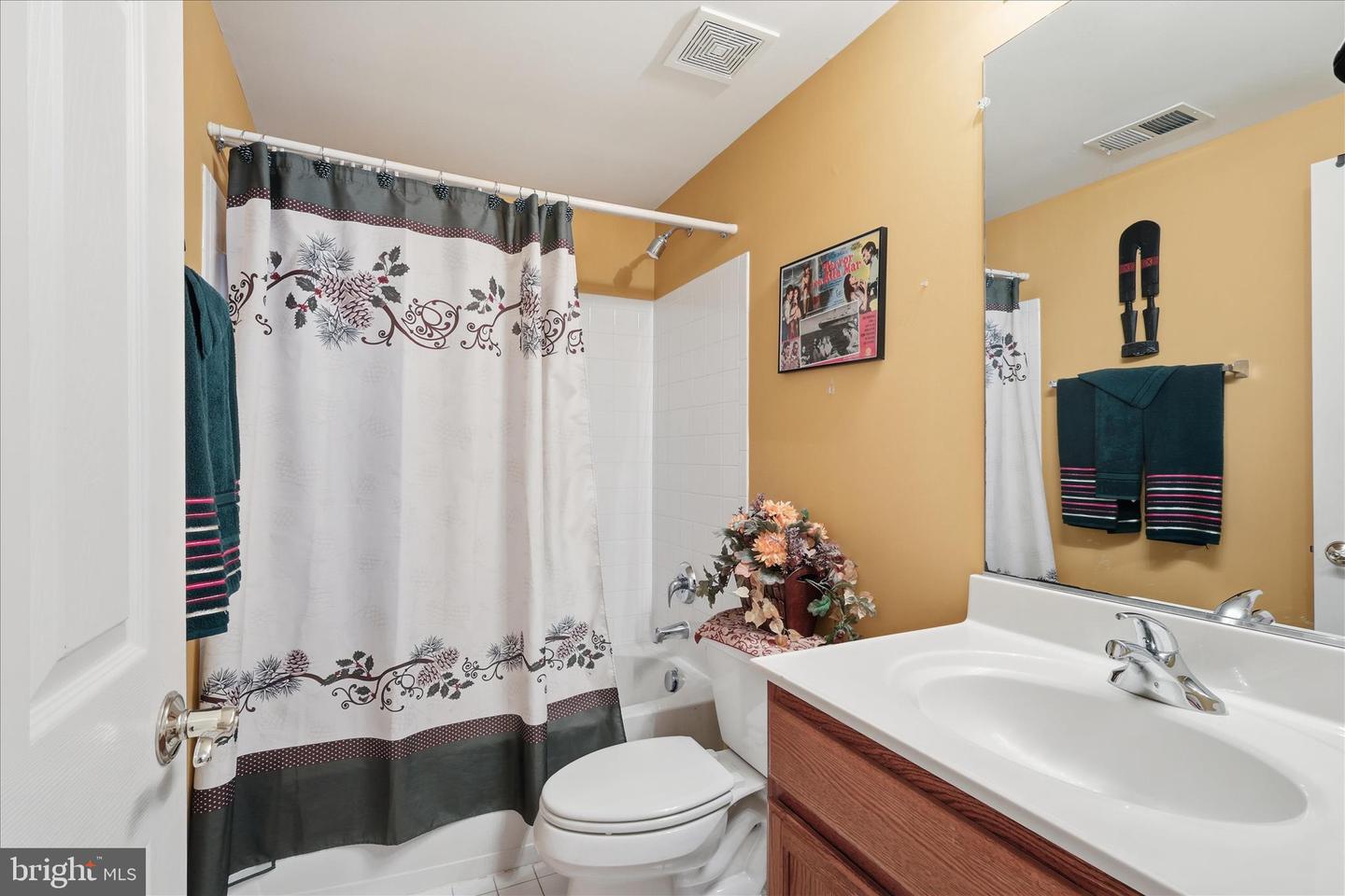 1805 EFTY CT, WOODBRIDGE, Virginia 22191, 5 Bedrooms Bedrooms, ,3 BathroomsBathrooms,Residential,For sale,1805 EFTY CT,VAPW2111920 MLS # VAPW2111920