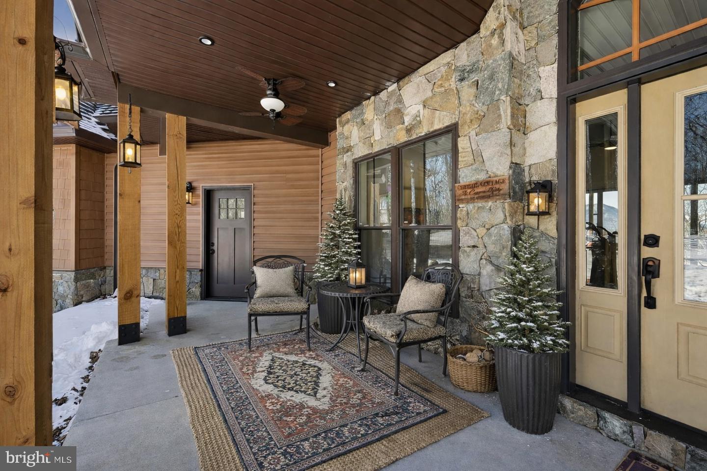 690 COMFORTER LN, MIDDLETOWN, Virginia 22645, 4 Bedrooms Bedrooms, ,3 BathroomsBathrooms,Residential,For sale,690 COMFORTER LN,VAWR2013340 MLS # VAWR2013340