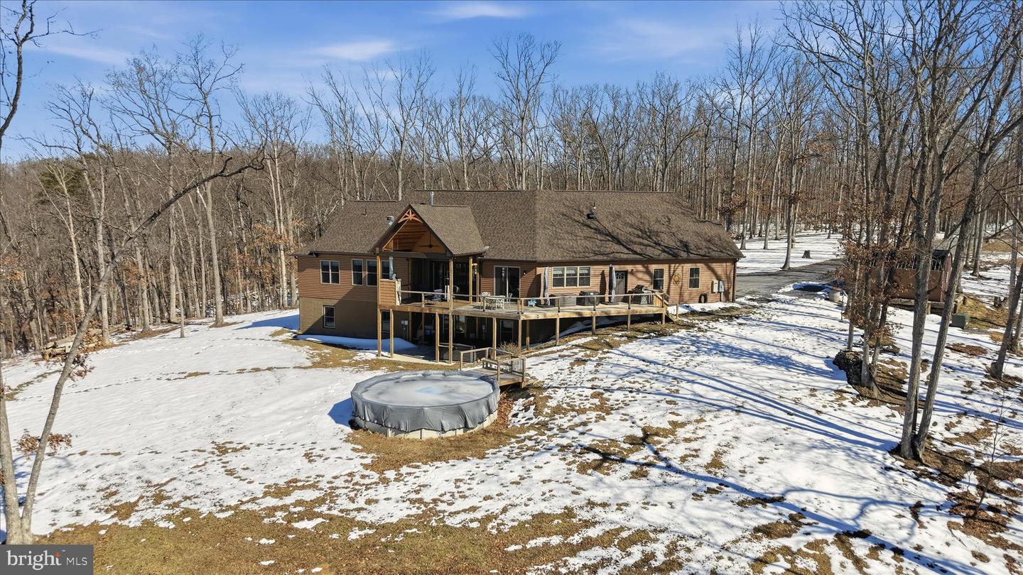 690 COMFORTER LN, MIDDLETOWN, Virginia 22645, 4 Bedrooms Bedrooms, ,3 BathroomsBathrooms,Residential,For sale,690 COMFORTER LN,VAWR2013340 MLS # VAWR2013340