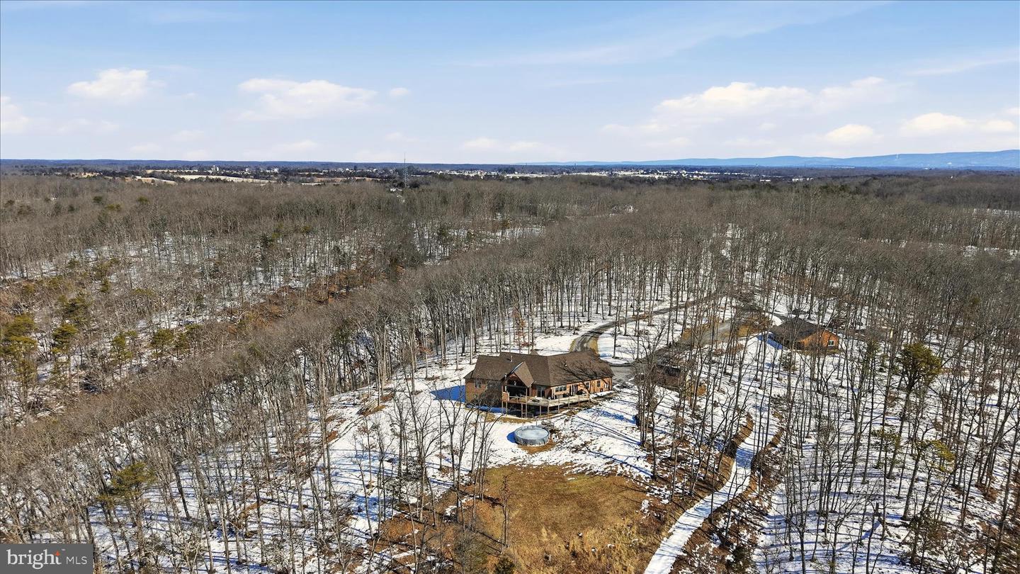 690 COMFORTER LN, MIDDLETOWN, Virginia 22645, 4 Bedrooms Bedrooms, ,3 BathroomsBathrooms,Residential,For sale,690 COMFORTER LN,VAWR2013340 MLS # VAWR2013340