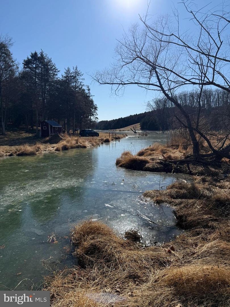 690 COMFORTER LN, MIDDLETOWN, Virginia 22645, 4 Bedrooms Bedrooms, ,3 BathroomsBathrooms,Residential,For sale,690 COMFORTER LN,VAWR2013340 MLS # VAWR2013340