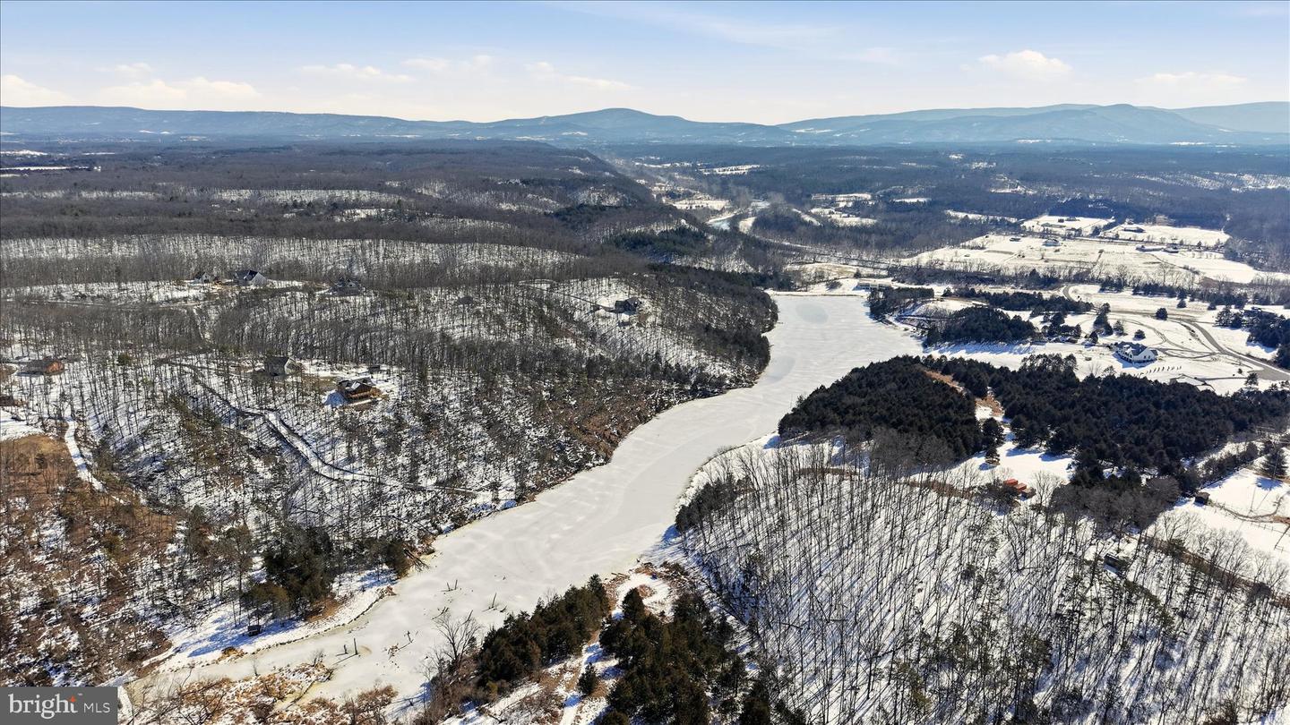 690 COMFORTER LN, MIDDLETOWN, Virginia 22645, 4 Bedrooms Bedrooms, ,3 BathroomsBathrooms,Residential,For sale,690 COMFORTER LN,VAWR2013340 MLS # VAWR2013340