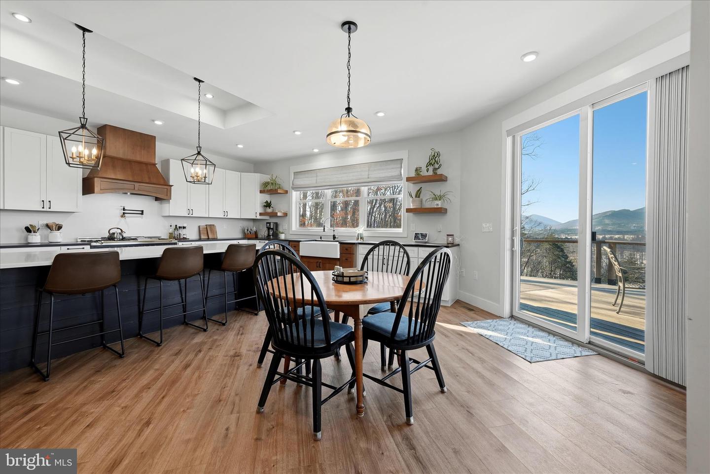 690 COMFORTER LN, MIDDLETOWN, Virginia 22645, 4 Bedrooms Bedrooms, ,3 BathroomsBathrooms,Residential,For sale,690 COMFORTER LN,VAWR2013340 MLS # VAWR2013340