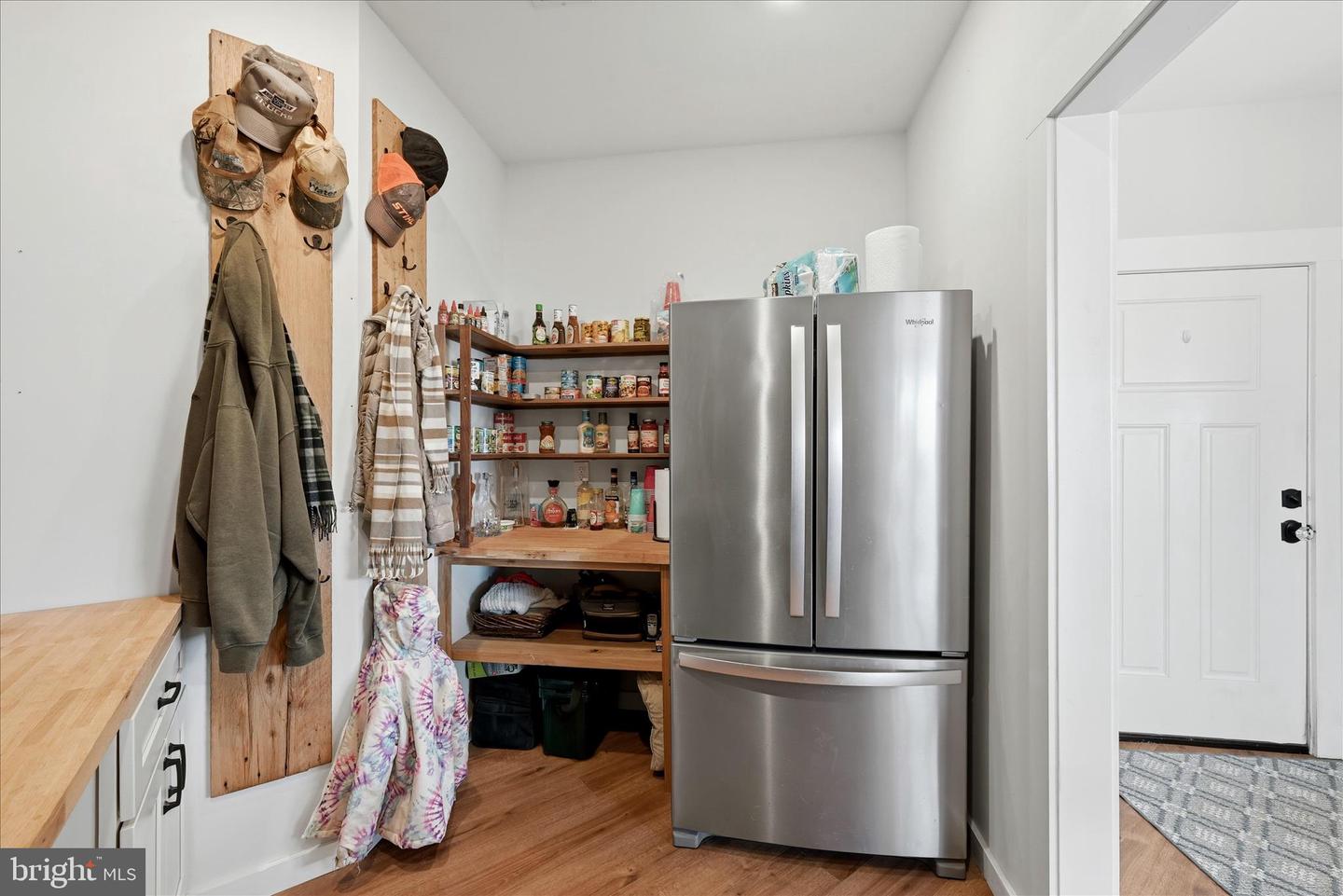 690 COMFORTER LN, MIDDLETOWN, Virginia 22645, 4 Bedrooms Bedrooms, ,3 BathroomsBathrooms,Residential,For sale,690 COMFORTER LN,VAWR2013340 MLS # VAWR2013340