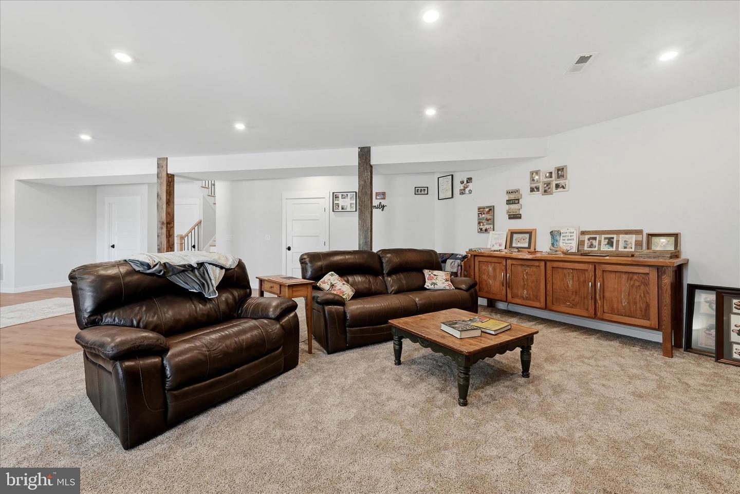 690 COMFORTER LN, MIDDLETOWN, Virginia 22645, 4 Bedrooms Bedrooms, ,3 BathroomsBathrooms,Residential,For sale,690 COMFORTER LN,VAWR2013340 MLS # VAWR2013340