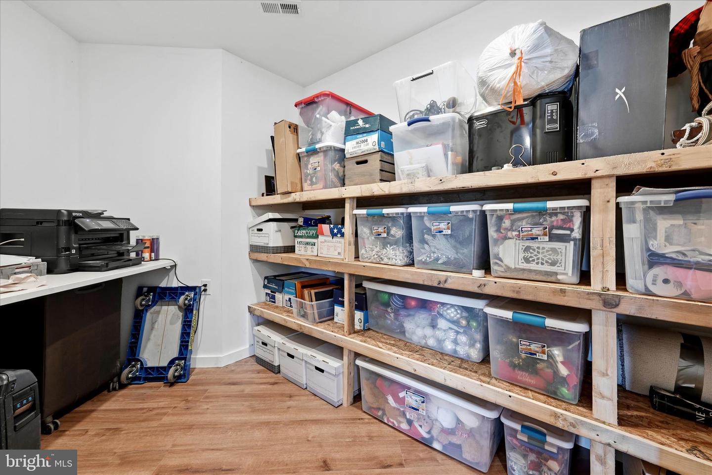 690 COMFORTER LN, MIDDLETOWN, Virginia 22645, 4 Bedrooms Bedrooms, ,3 BathroomsBathrooms,Residential,For sale,690 COMFORTER LN,VAWR2013340 MLS # VAWR2013340