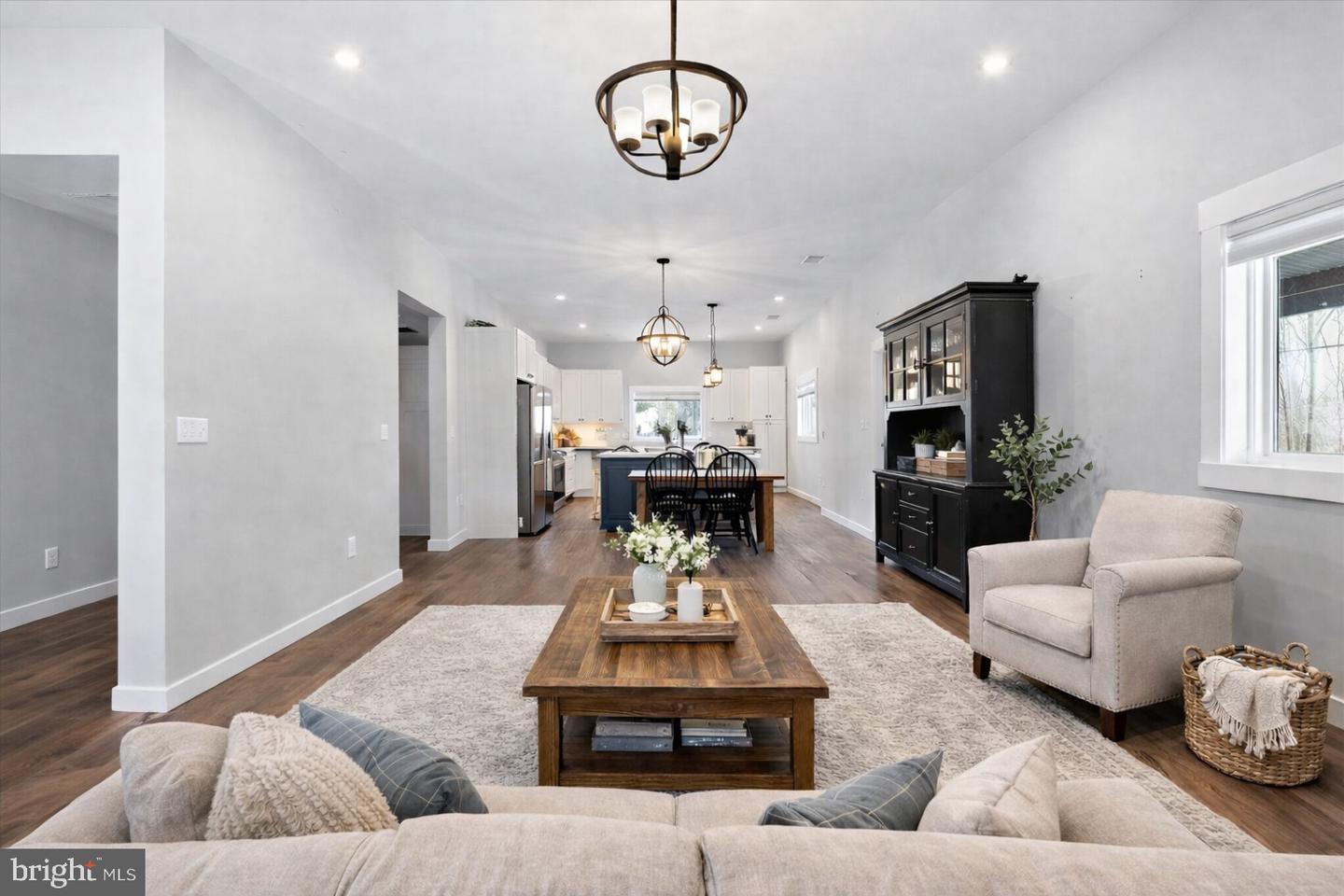 690 COMFORTER LN, MIDDLETOWN, Virginia 22645, 4 Bedrooms Bedrooms, ,3 BathroomsBathrooms,Residential,For sale,690 COMFORTER LN,VAWR2013340 MLS # VAWR2013340