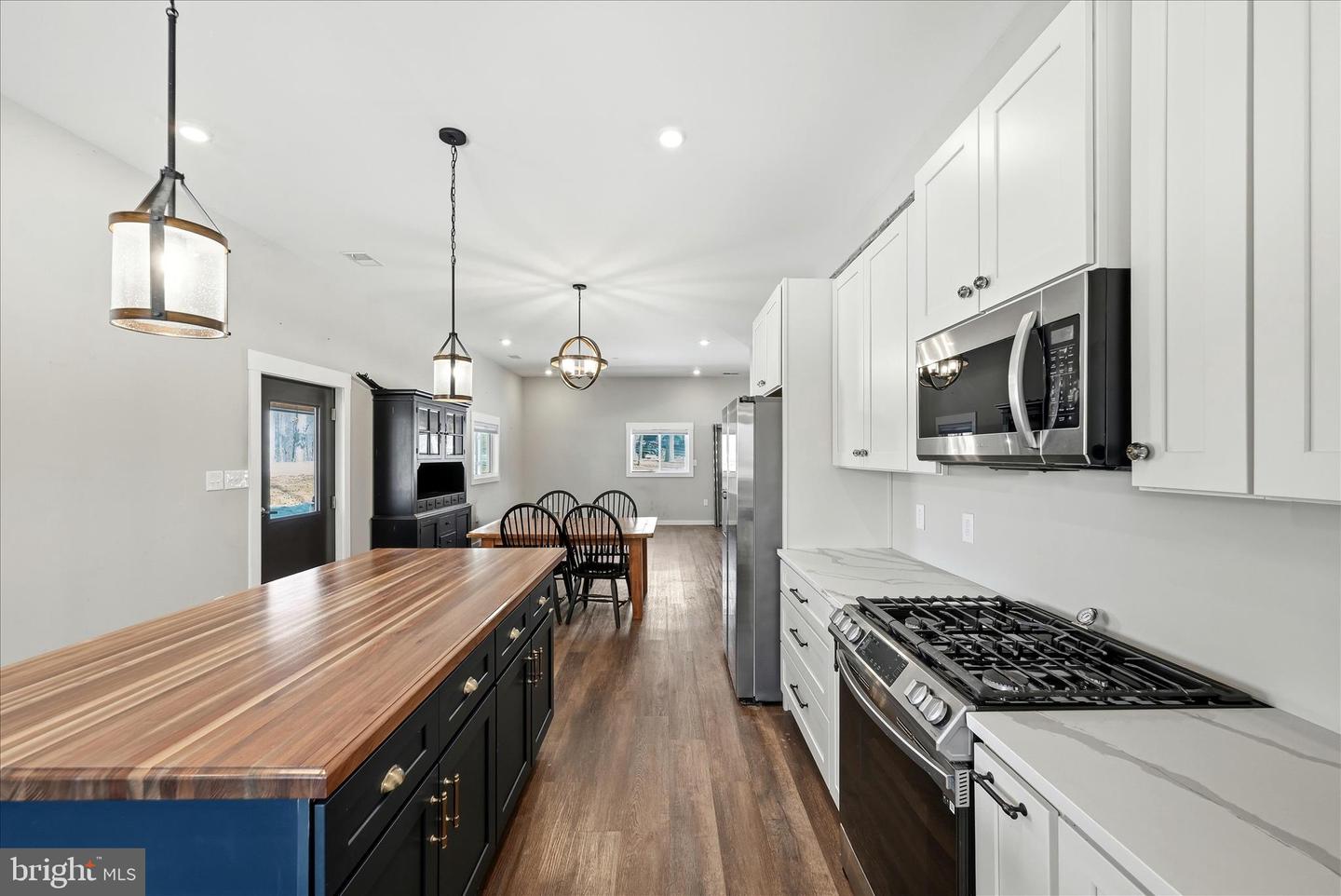 690 COMFORTER LN, MIDDLETOWN, Virginia 22645, 4 Bedrooms Bedrooms, ,3 BathroomsBathrooms,Residential,For sale,690 COMFORTER LN,VAWR2013340 MLS # VAWR2013340