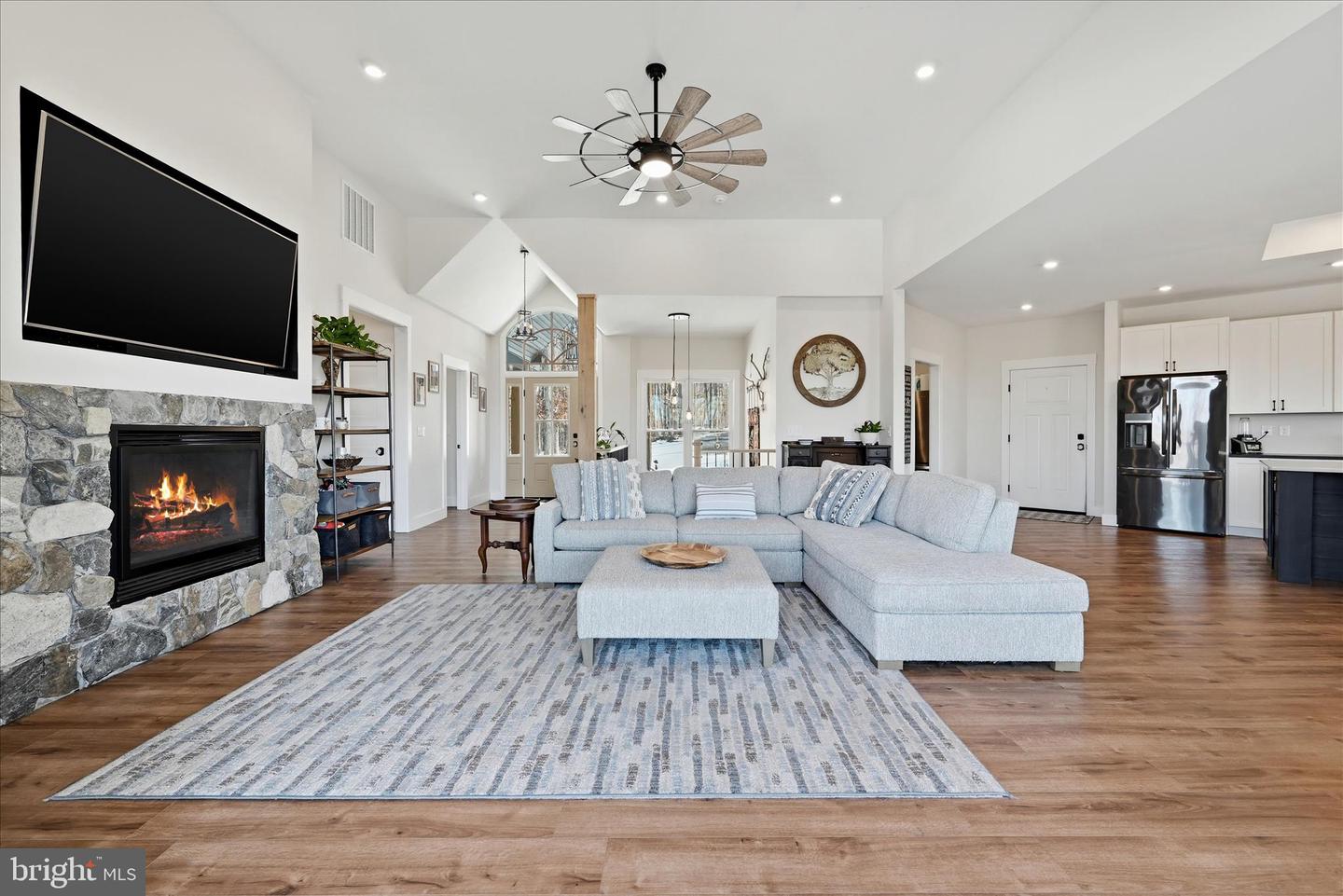 690 COMFORTER LN, MIDDLETOWN, Virginia 22645, 4 Bedrooms Bedrooms, ,3 BathroomsBathrooms,Residential,For sale,690 COMFORTER LN,VAWR2013340 MLS # VAWR2013340