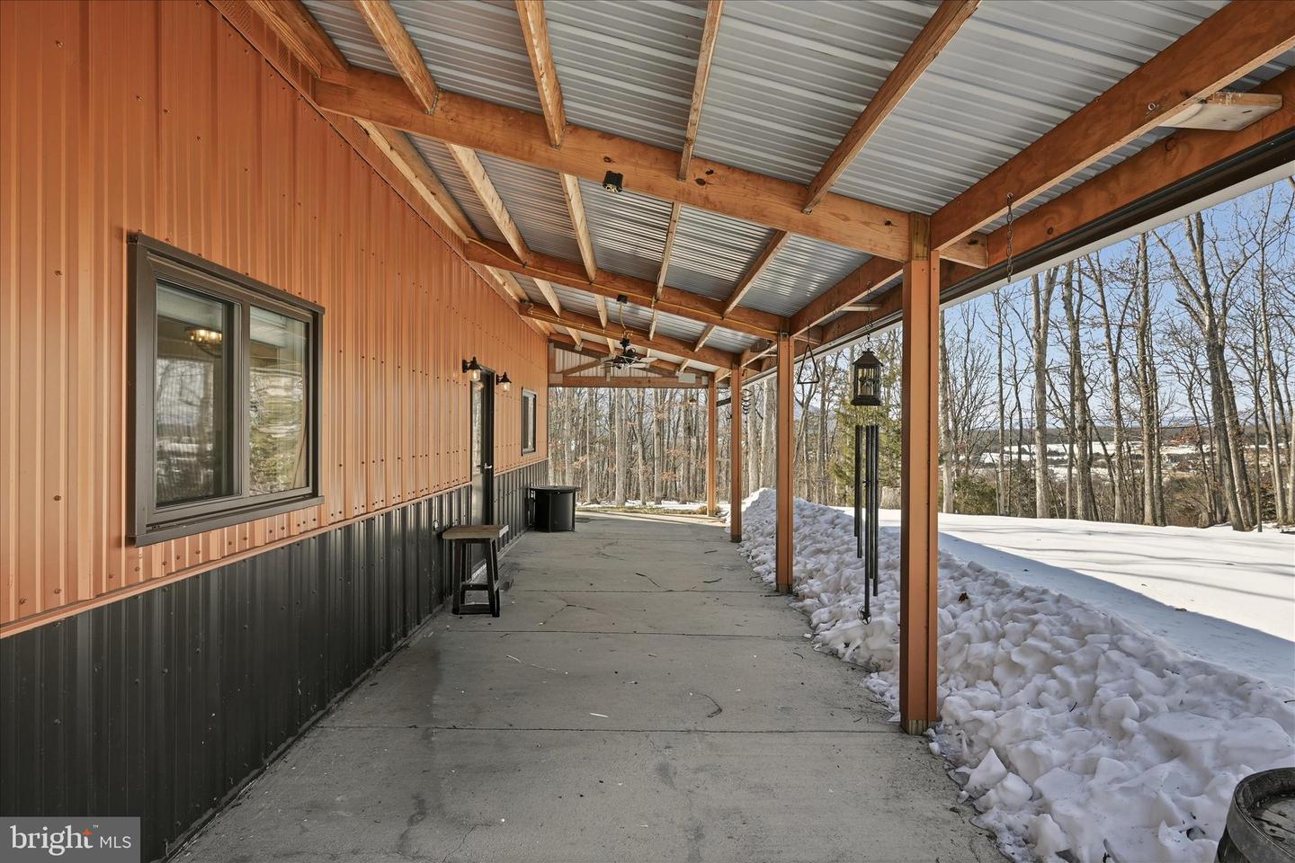 690 COMFORTER LN, MIDDLETOWN, Virginia 22645, 4 Bedrooms Bedrooms, ,3 BathroomsBathrooms,Residential,For sale,690 COMFORTER LN,VAWR2013340 MLS # VAWR2013340