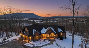 690 COMFORTER LN, MIDDLETOWN, Virginia 22645, 4 Bedrooms Bedrooms, ,3 BathroomsBathrooms,Residential,For sale,690 COMFORTER LN,VAWR2013340 MLS # VAWR2013340