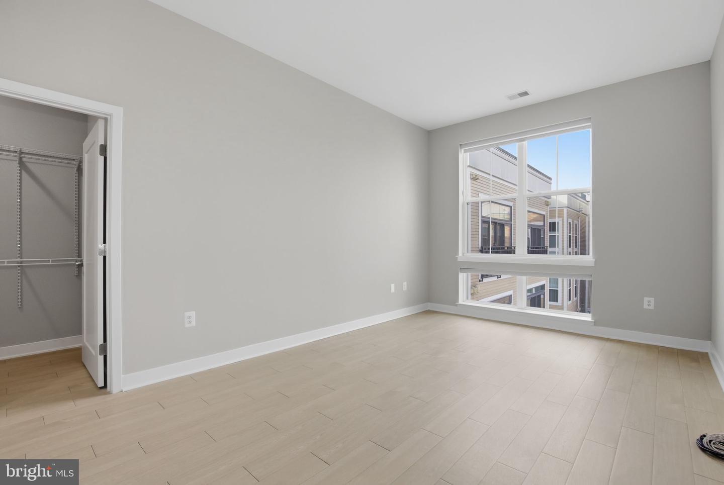 989 S BUCHANAN ST #410, ARLINGTON, Virginia 22204, 1 Bedroom Bedrooms, ,1 BathroomBathrooms,Residential,For sale,989 S BUCHANAN ST #410,VAAR2068596 MLS # VAAR2068596