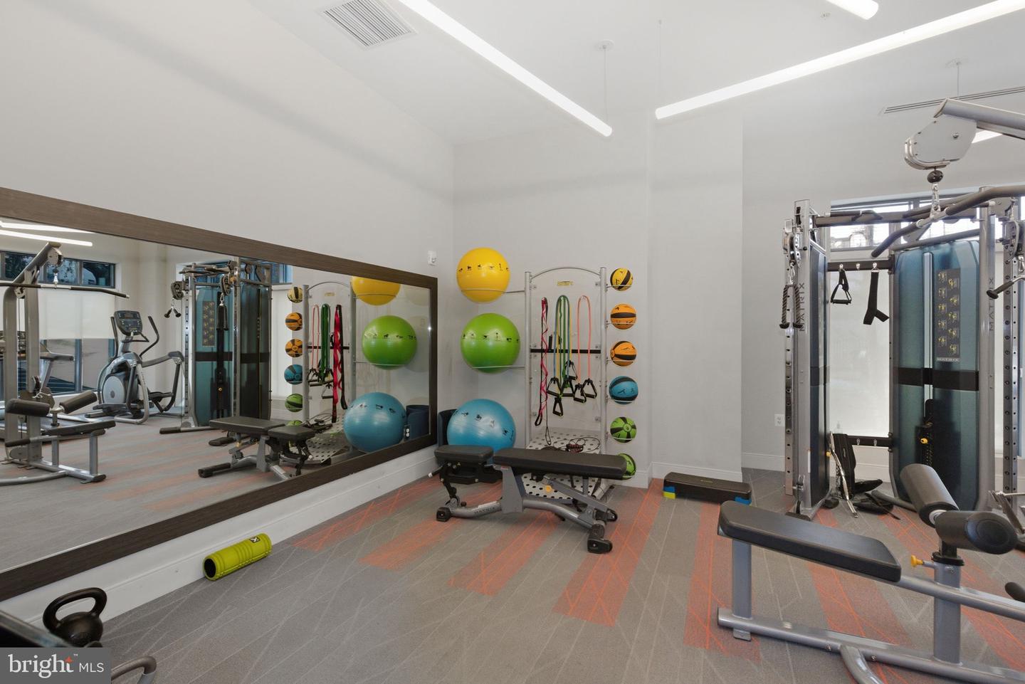 989 S BUCHANAN ST #410, ARLINGTON, Virginia 22204, 1 Bedroom Bedrooms, ,1 BathroomBathrooms,Residential,For sale,989 S BUCHANAN ST #410,VAAR2068596 MLS # VAAR2068596