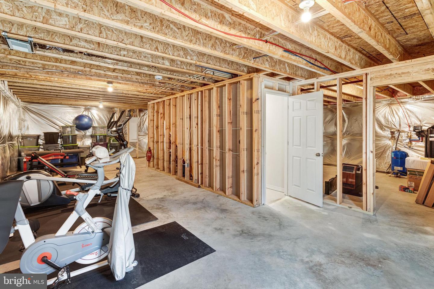 2075 COUNTRY RD, BEAVERDAM, Virginia 23015, 4 Bedrooms Bedrooms, ,2 BathroomsBathrooms,Residential,For sale,2075 COUNTRY RD,VASP2039172 MLS # VASP2039172